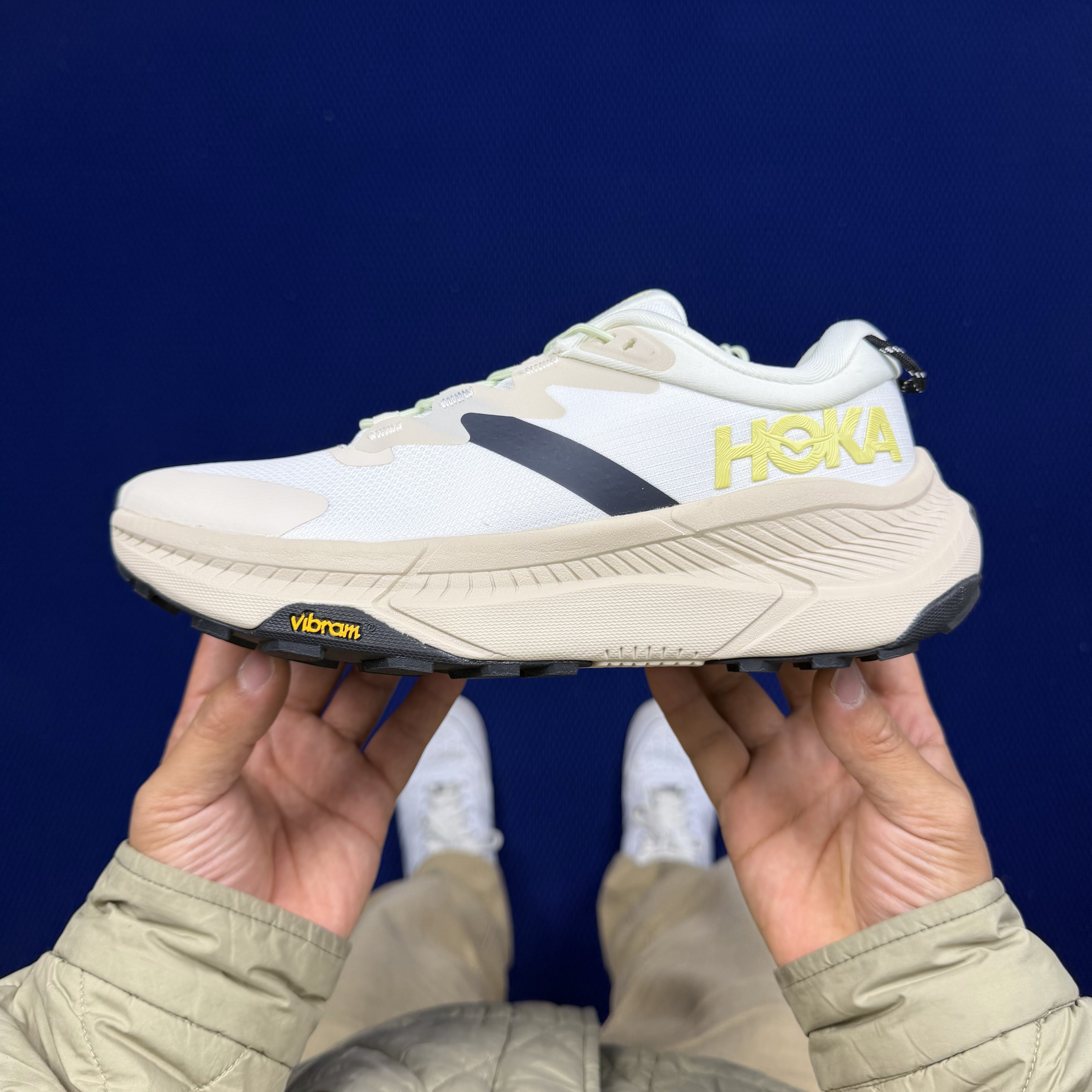 Hoka One One Transport