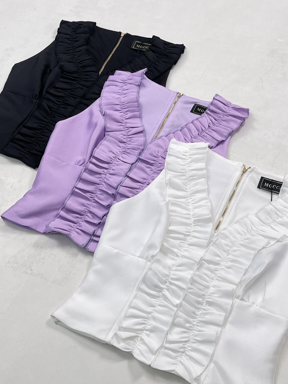 Everyday Chic V Neck Top M117