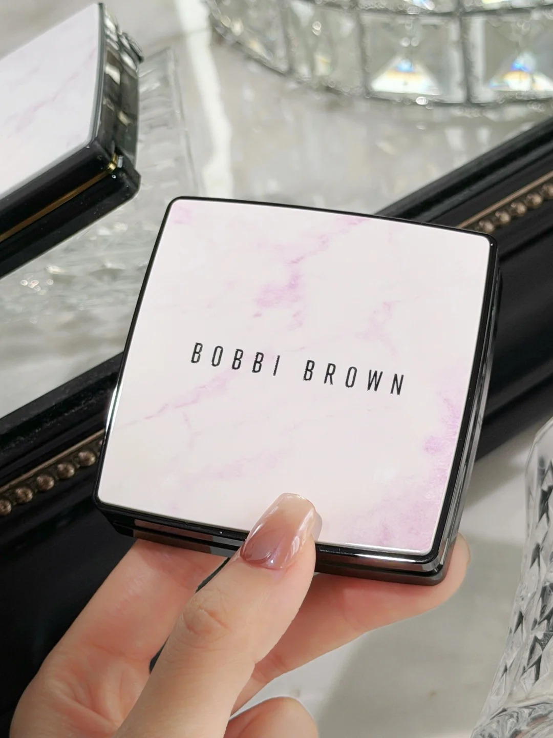 2026限定！Bobbi Brown 芭比波朗 BB 薰衣草紫五花肉粉餅