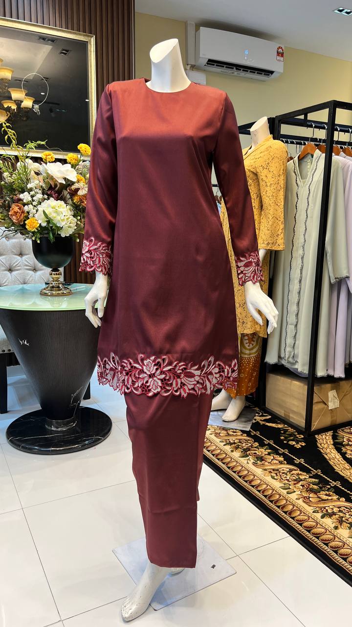 Kurung Moden Riau Kayla (clearance sale)