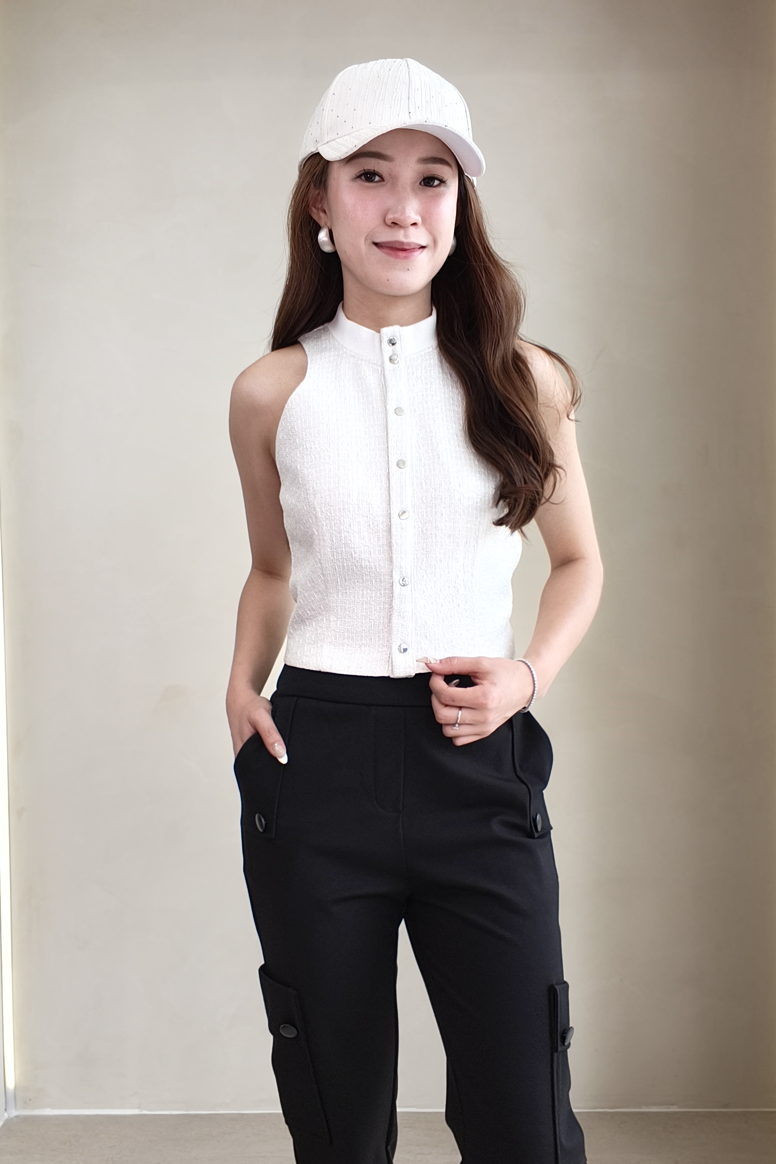 CB2548 Modern Minimalist Top