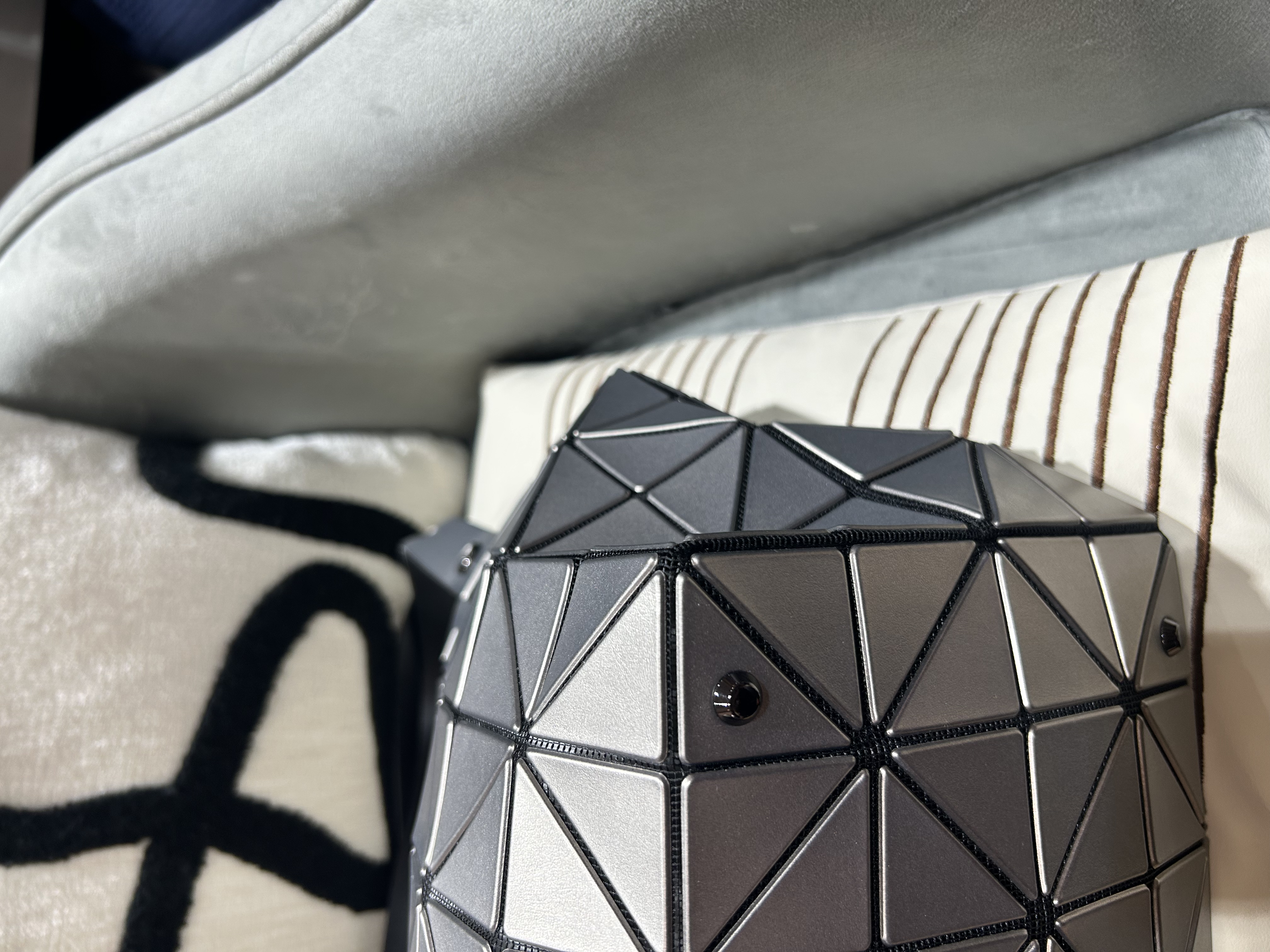 Issey Miyake Bao Bao Boston Bag 100%Authentic, 98%New ☑️Dust bag