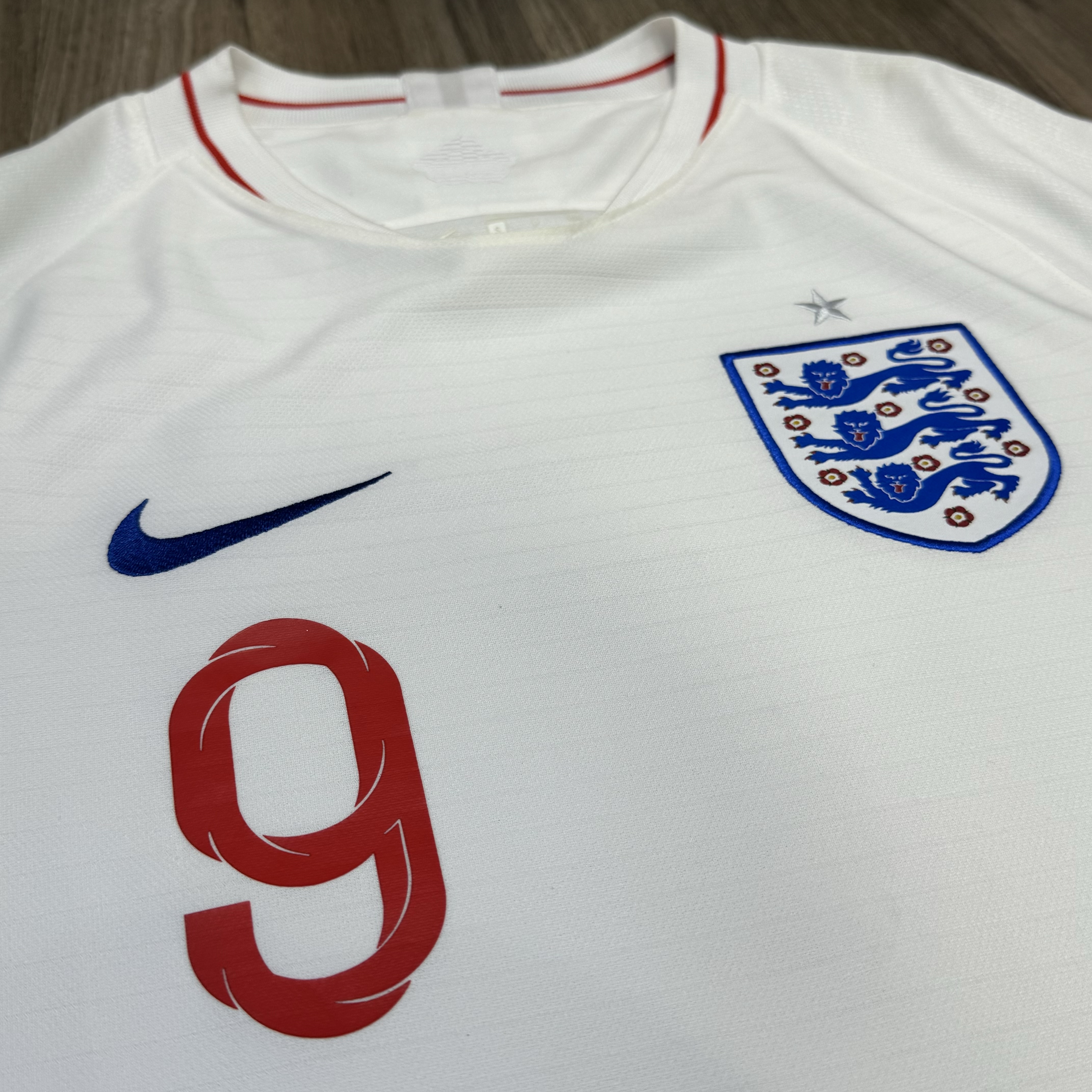 England 18/19 home shirt #9 Kane