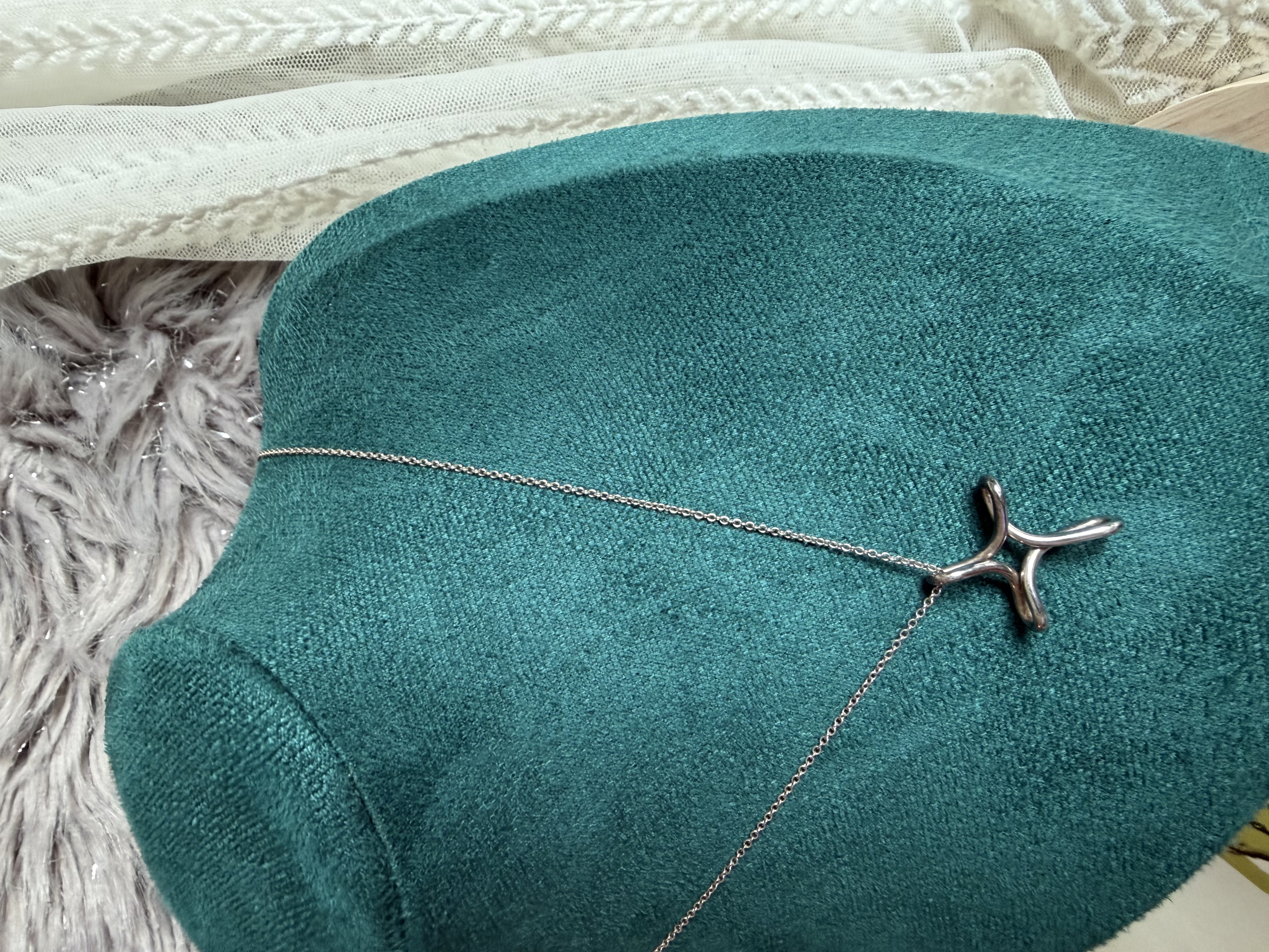 Tiffany & Co. Elsa Peretti Infinity Cross pendant 925 silver necklace