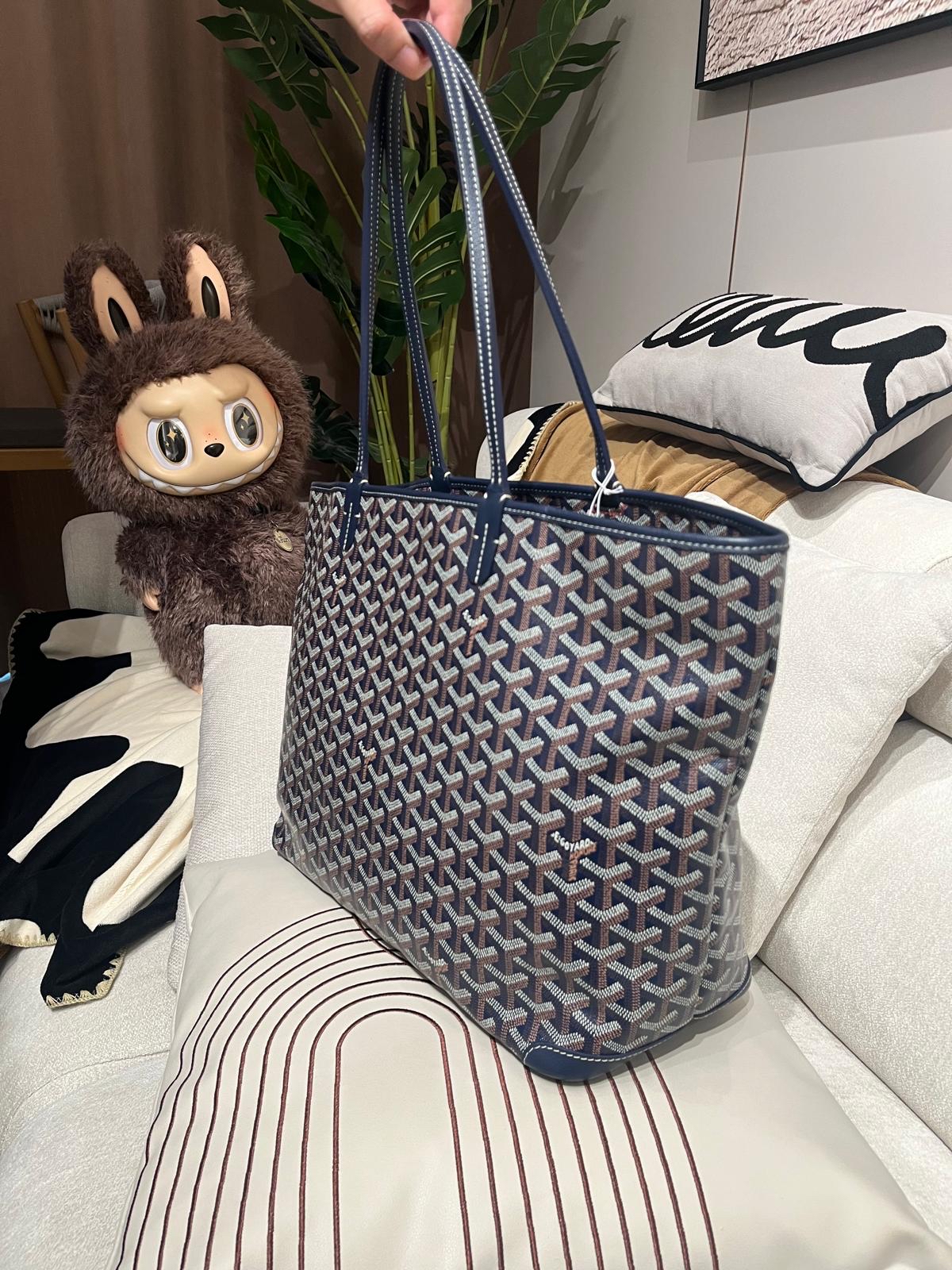 Goyard Artois MM Navy 100%Authentic, 95%New ✅Dust bag