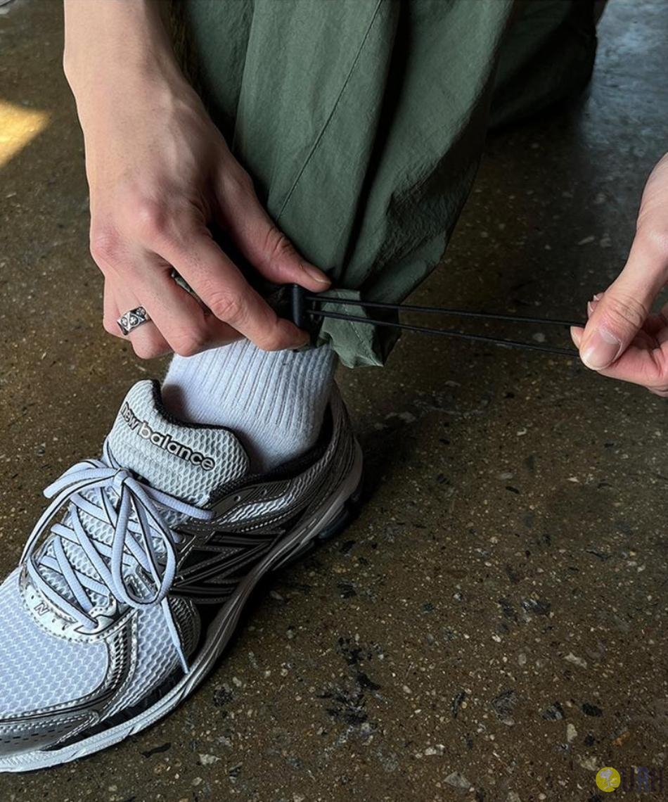 【100%保證韓國直送】輕盈機能感尼龍多口袋抽繩寬鬆工裝褲 👖 [3 color] RG165609