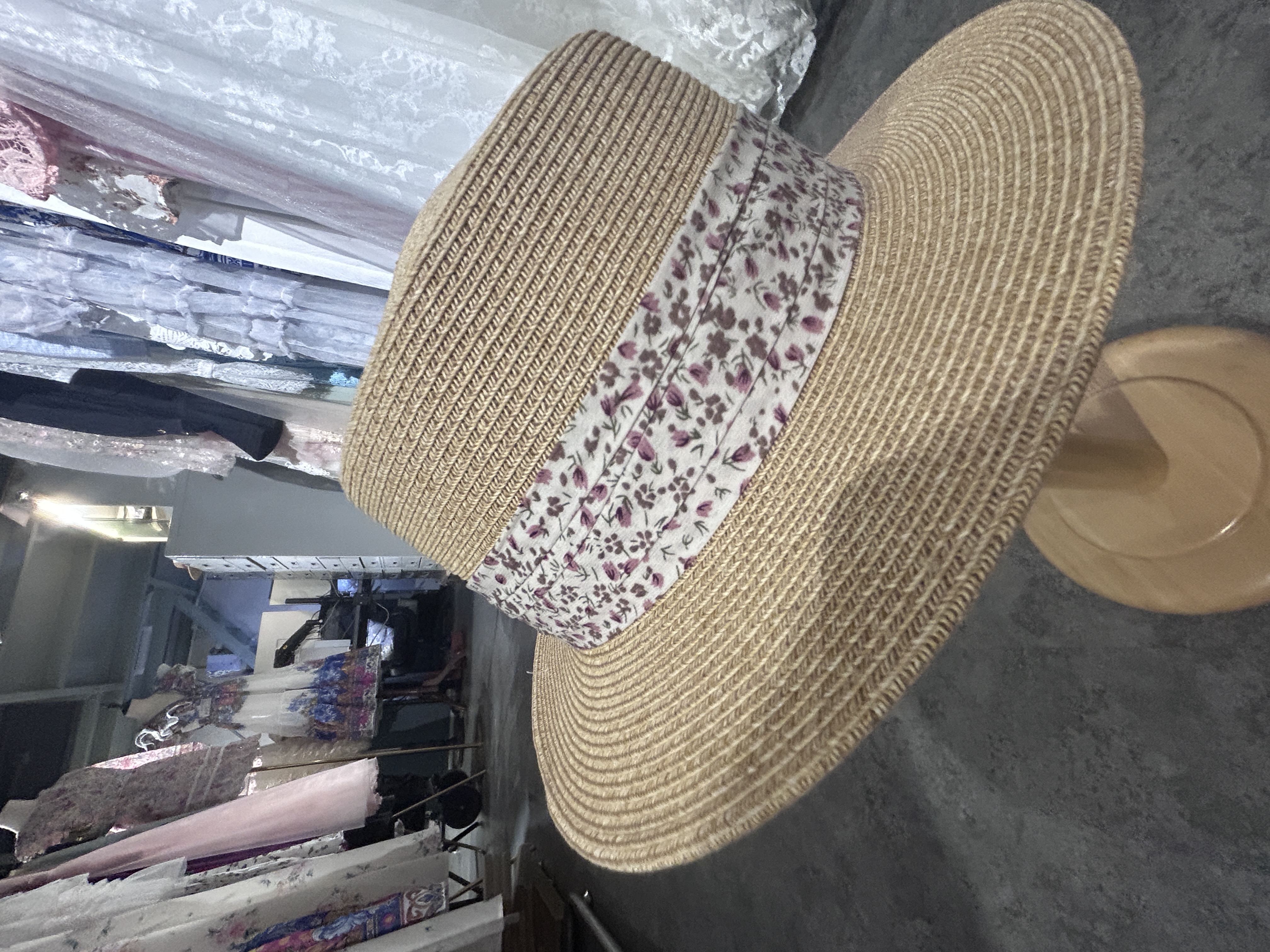 小碎花帶圈草帽