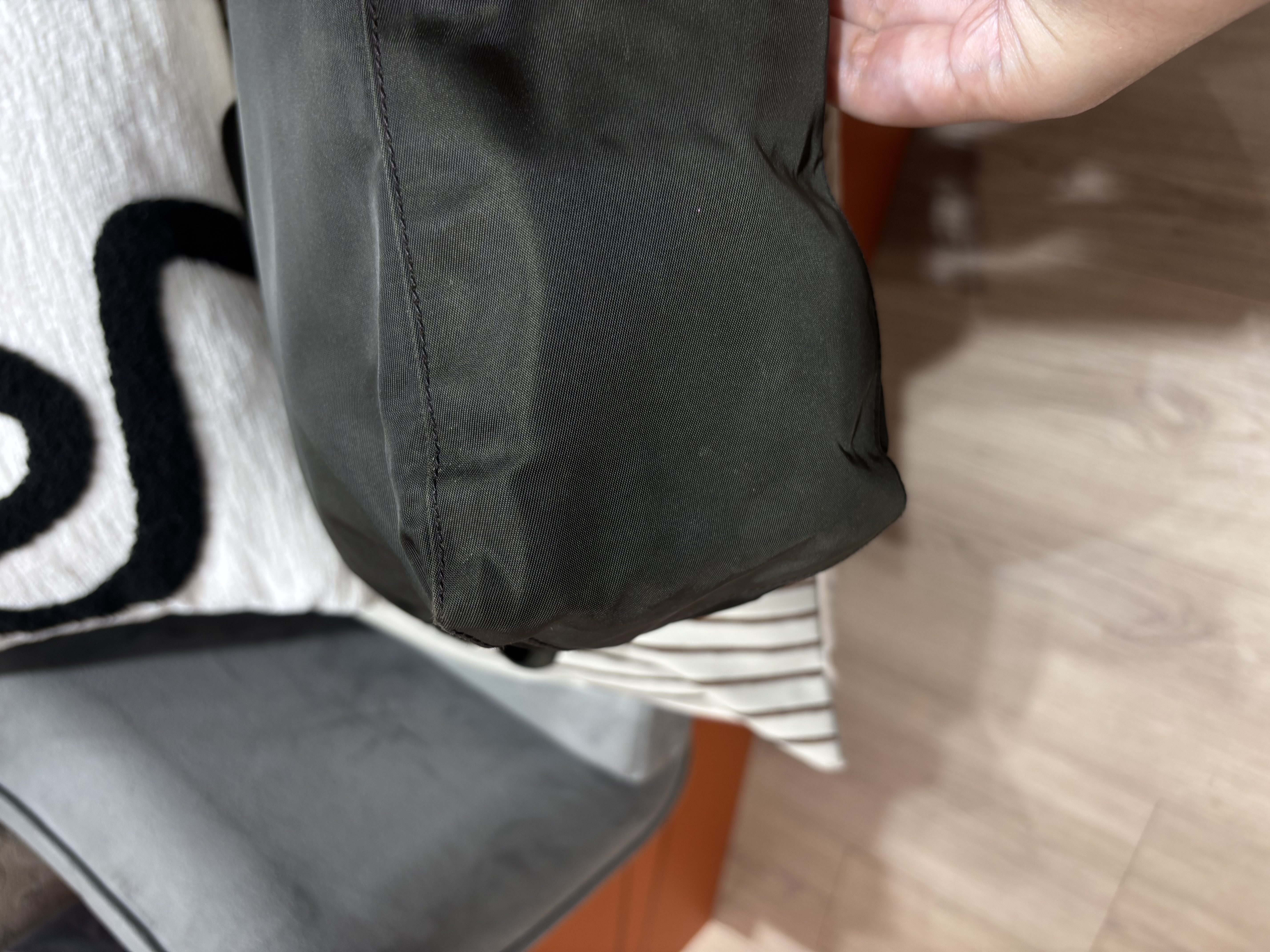 Prada nylon tote bag  100%Authentic , 90%new  