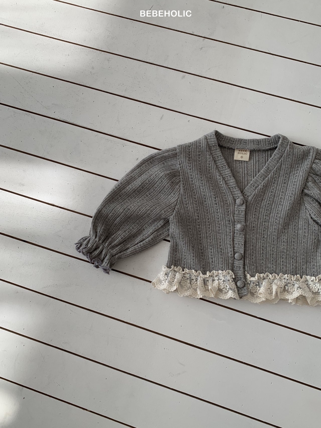 🌸預訂 韓國直送🌸🇰🇷BEBEHOLIC兩色蕾絲花邊束袖開襟外套