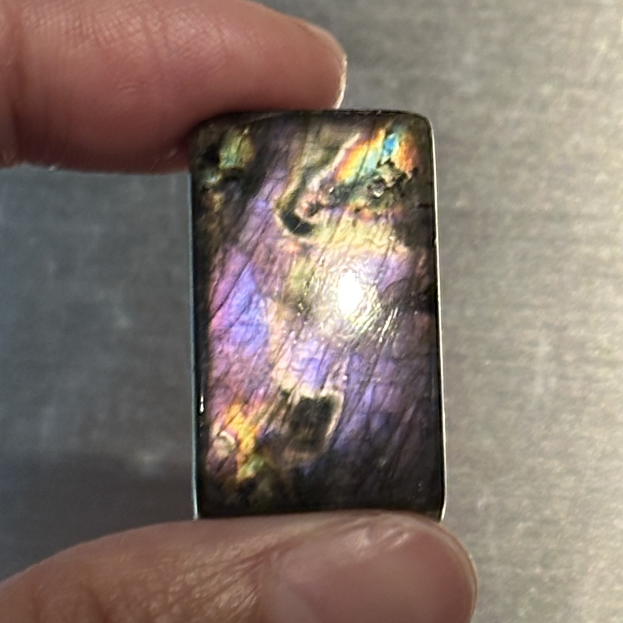 拉長石 - Labradorite