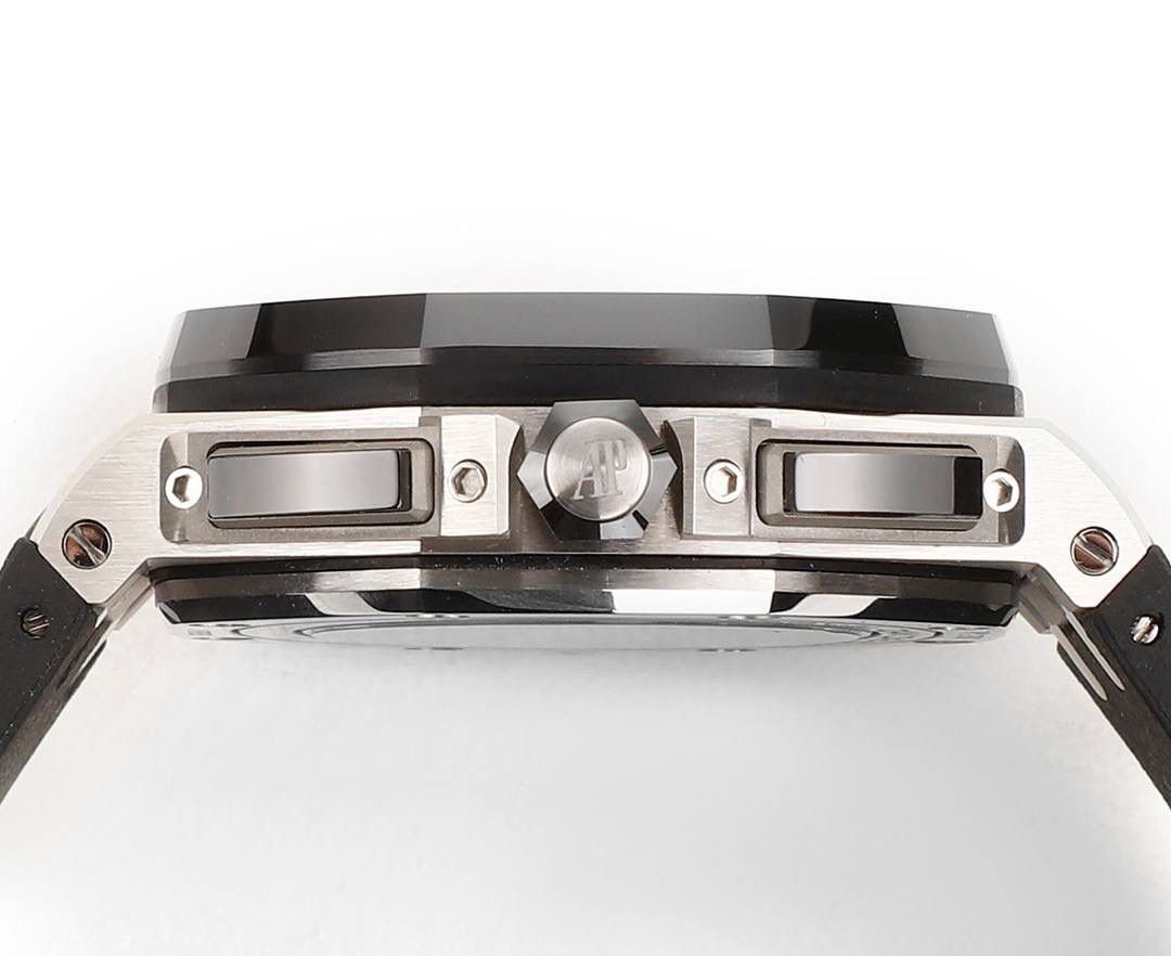 爱彼皇家橡树离岸型计时码表