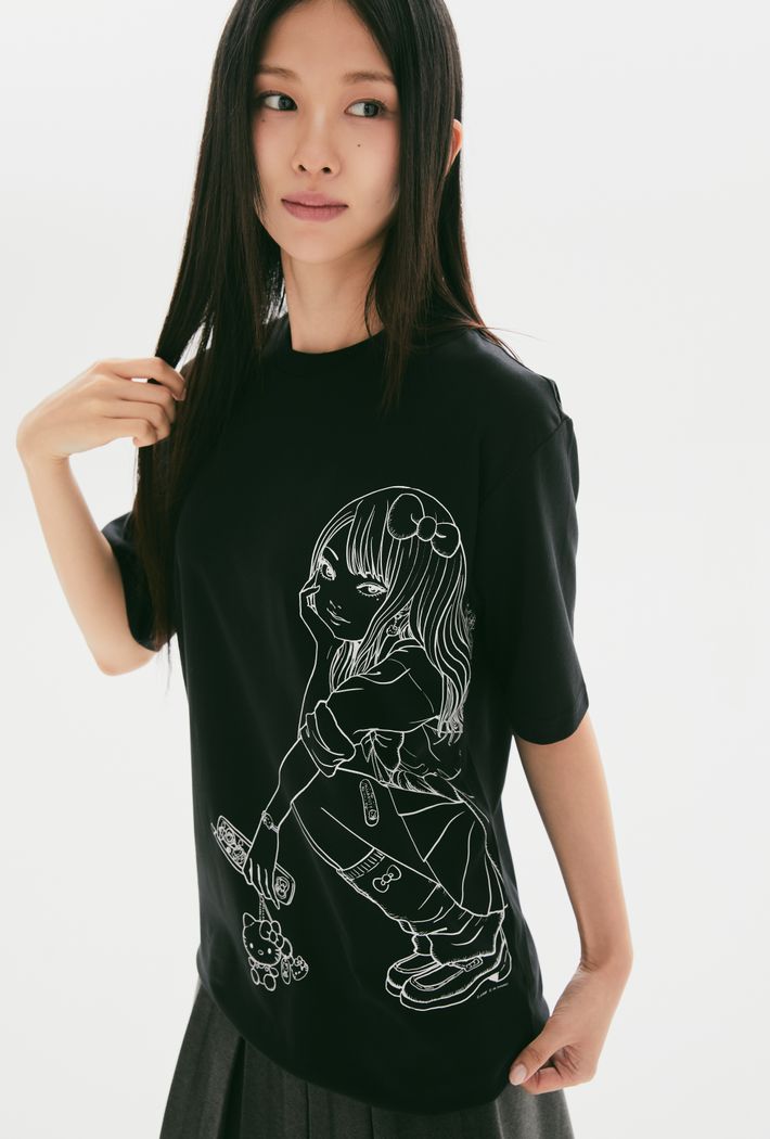 《Pre-Order》T-Shirt｜SPAO KR Hello Kitty X  伊藤潤二 (26181-P)