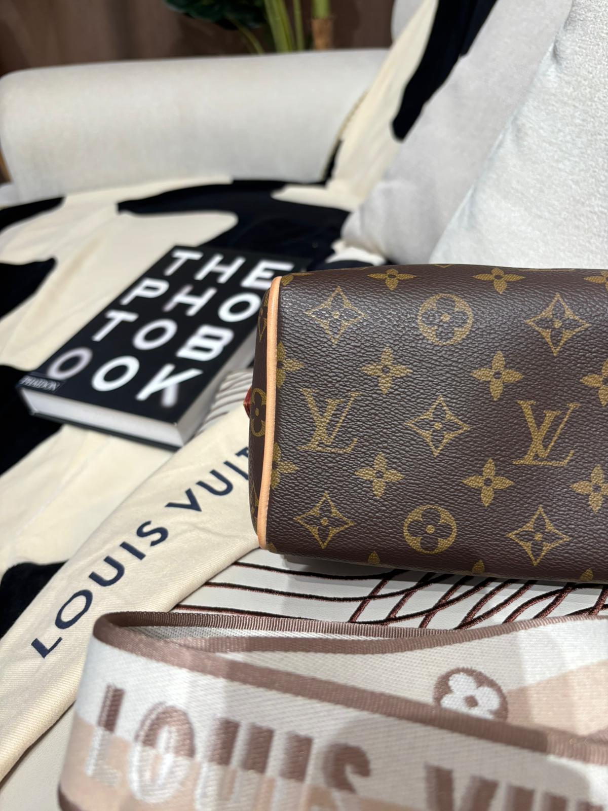LV Speedy 20 monogram ,100%Authentic, 95%New ✅Key Lock✅Dust bag