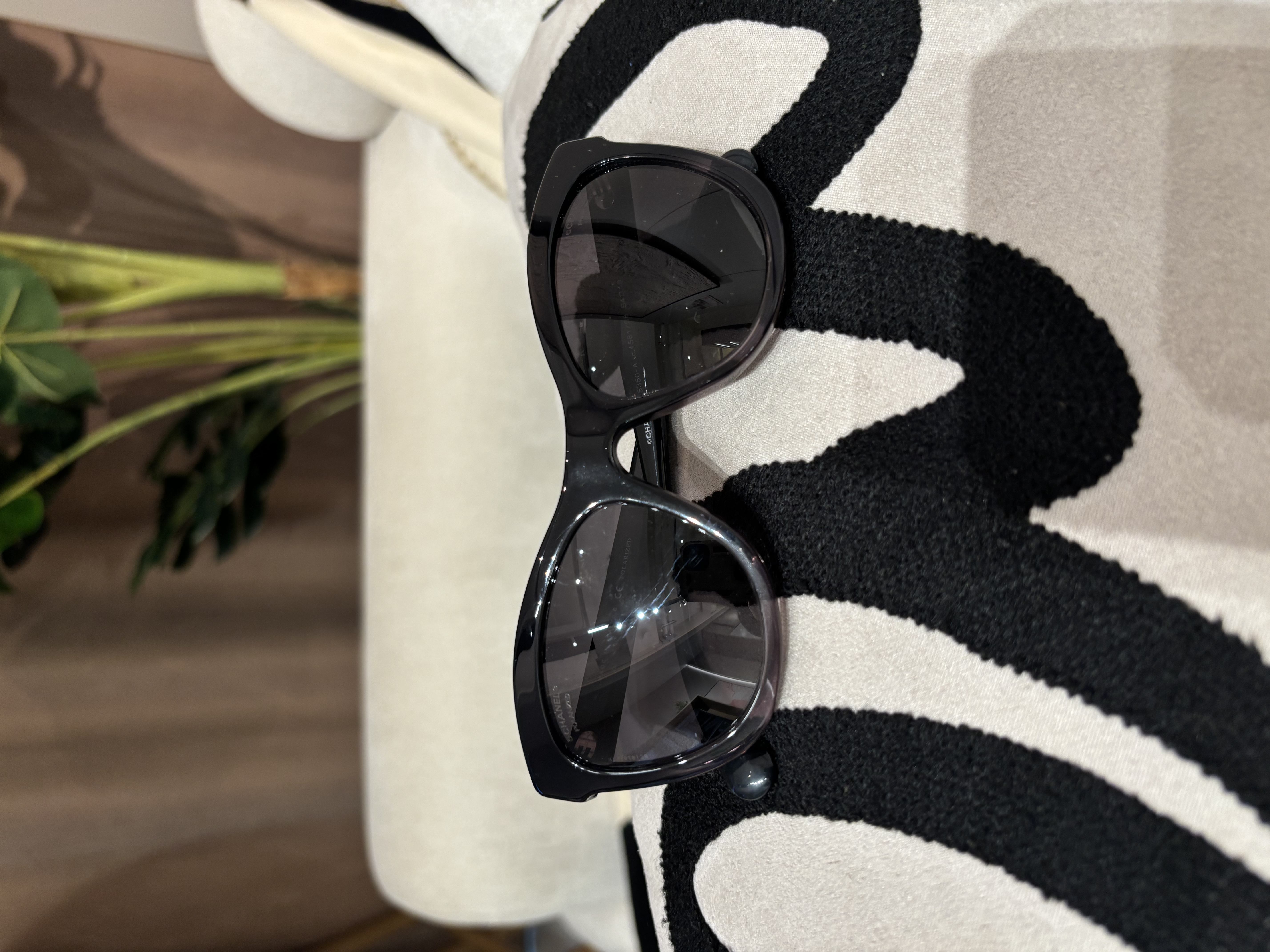 Chanel CC Logo Sunglasses 5350 太陽眼鏡100%Authentic, 98%New ✅Box