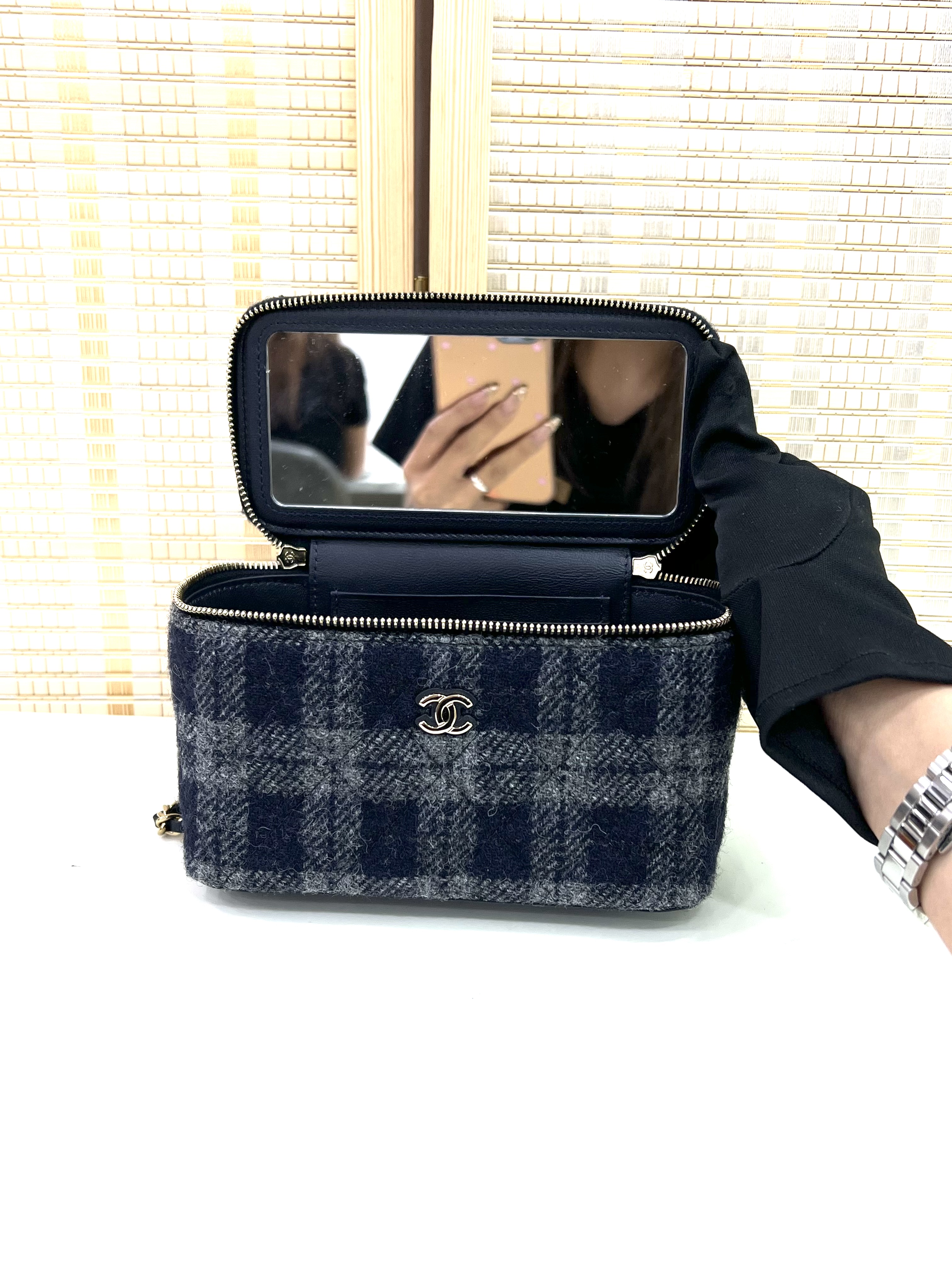 直播貨品 |  [1個-$100 2個-$300］GG68