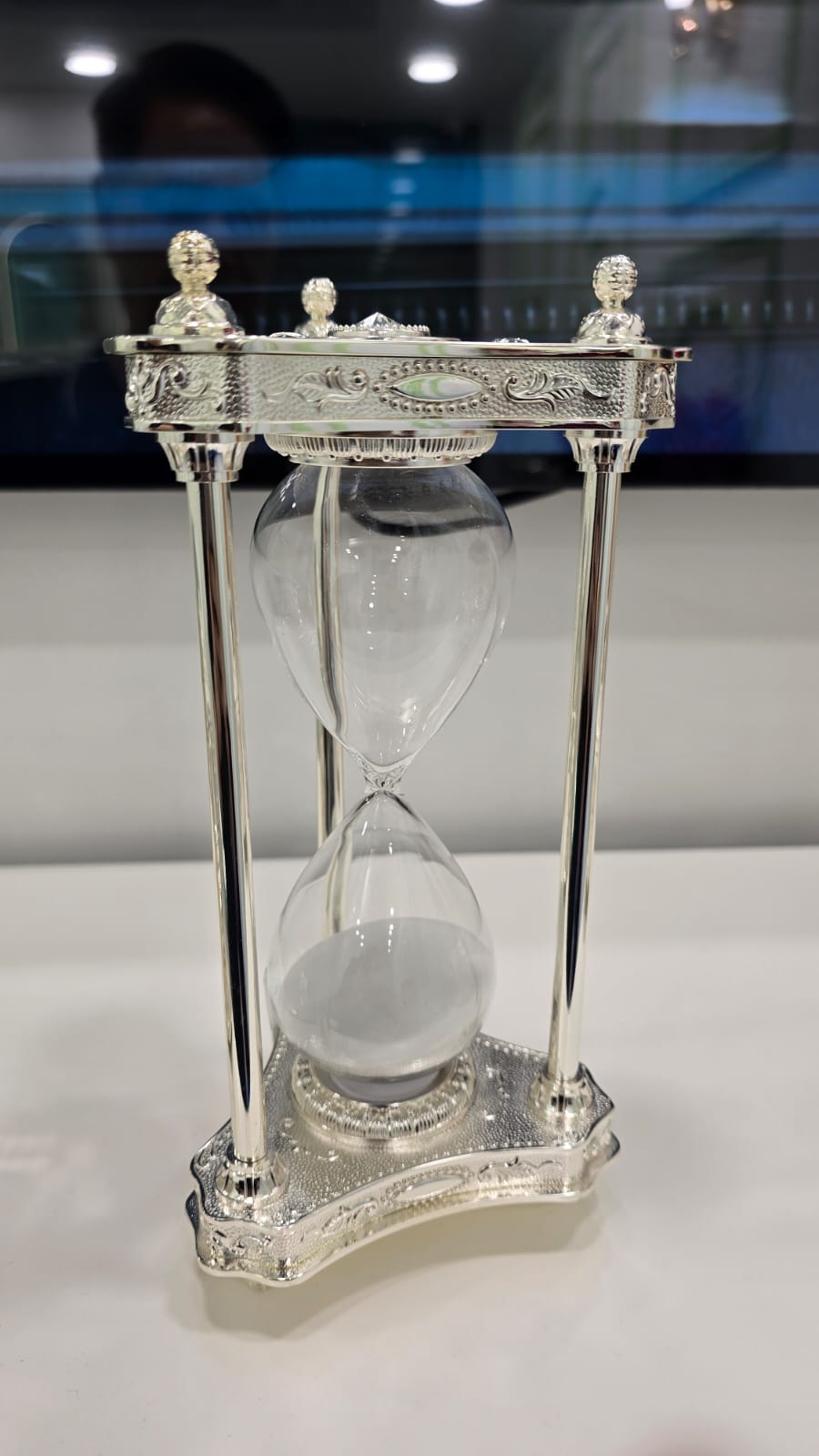 鍍銀玫瑰花紋鑲石沙漏座 A3300