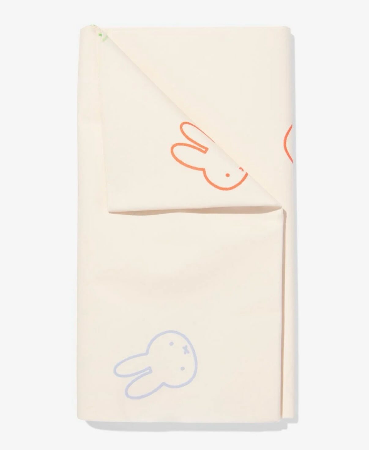 Miffy paper tablecloth 