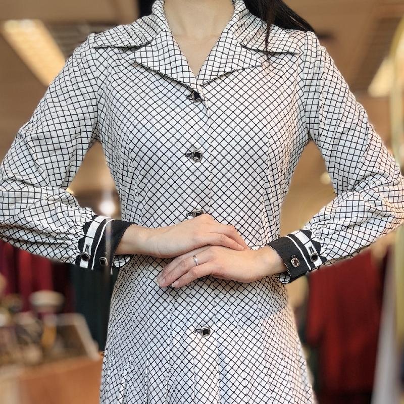 Vintage C.a. 1960-70s Black and White ShirtDress with Geometric Hem Embellishment (PP001-28)