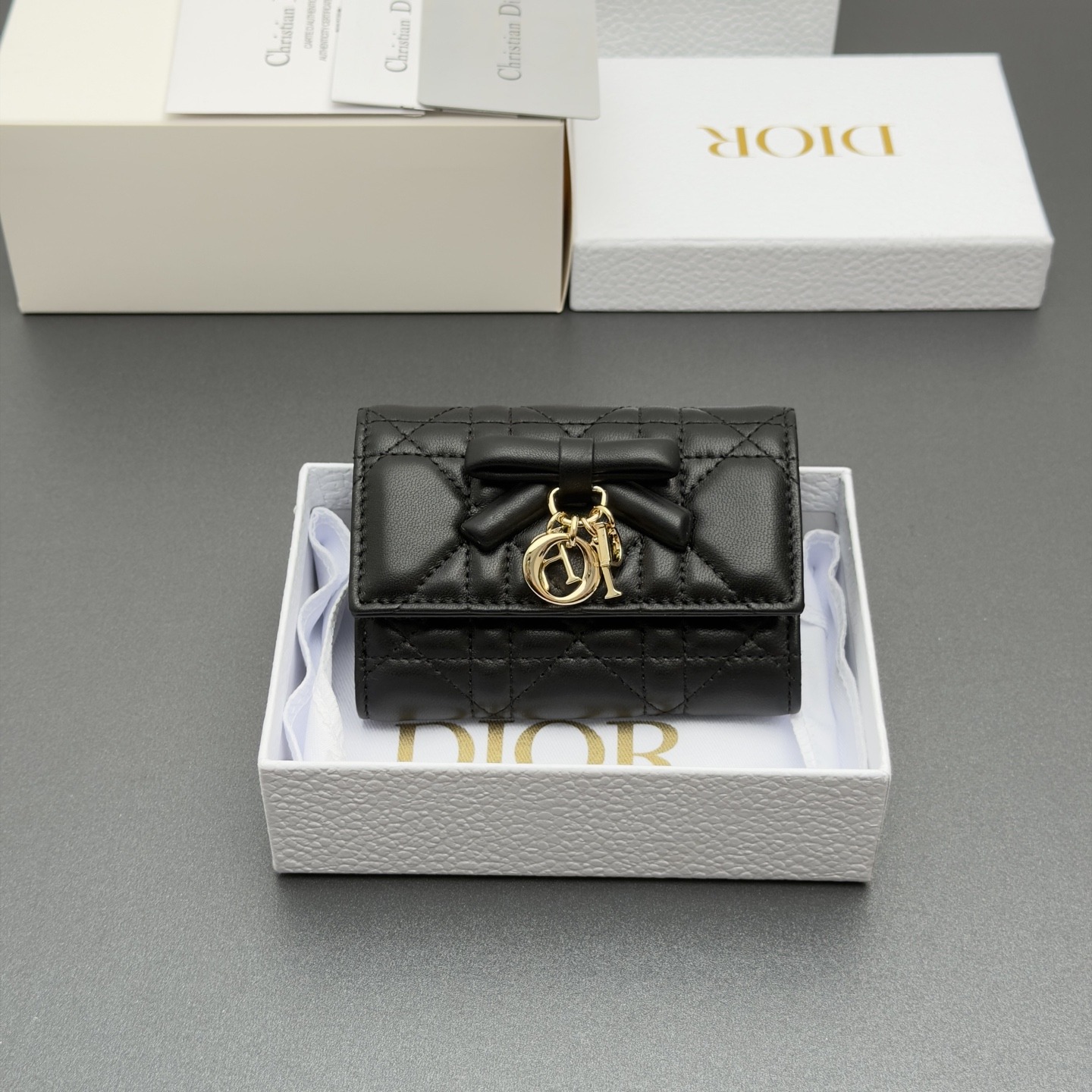 0529 DI**OR Lady Dior Glycine Wallet 藤格紋羊皮銀包 連專櫃禮盒⭕正品級⭕7月中