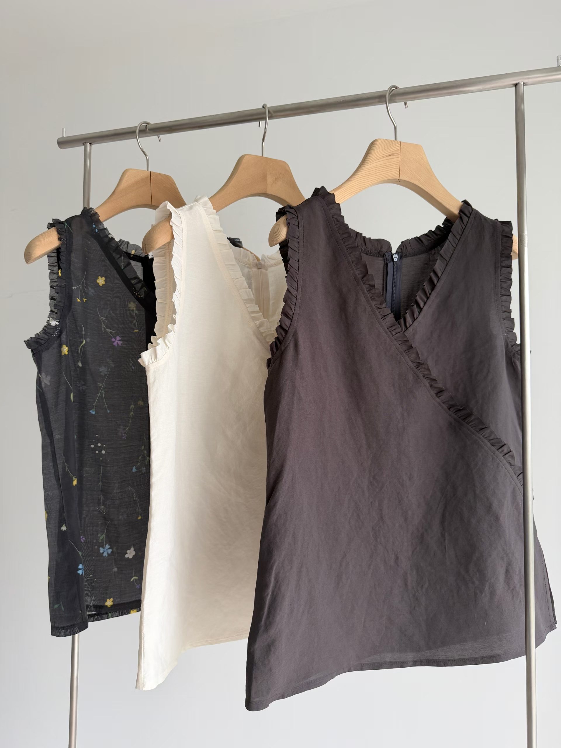 Linen vest
