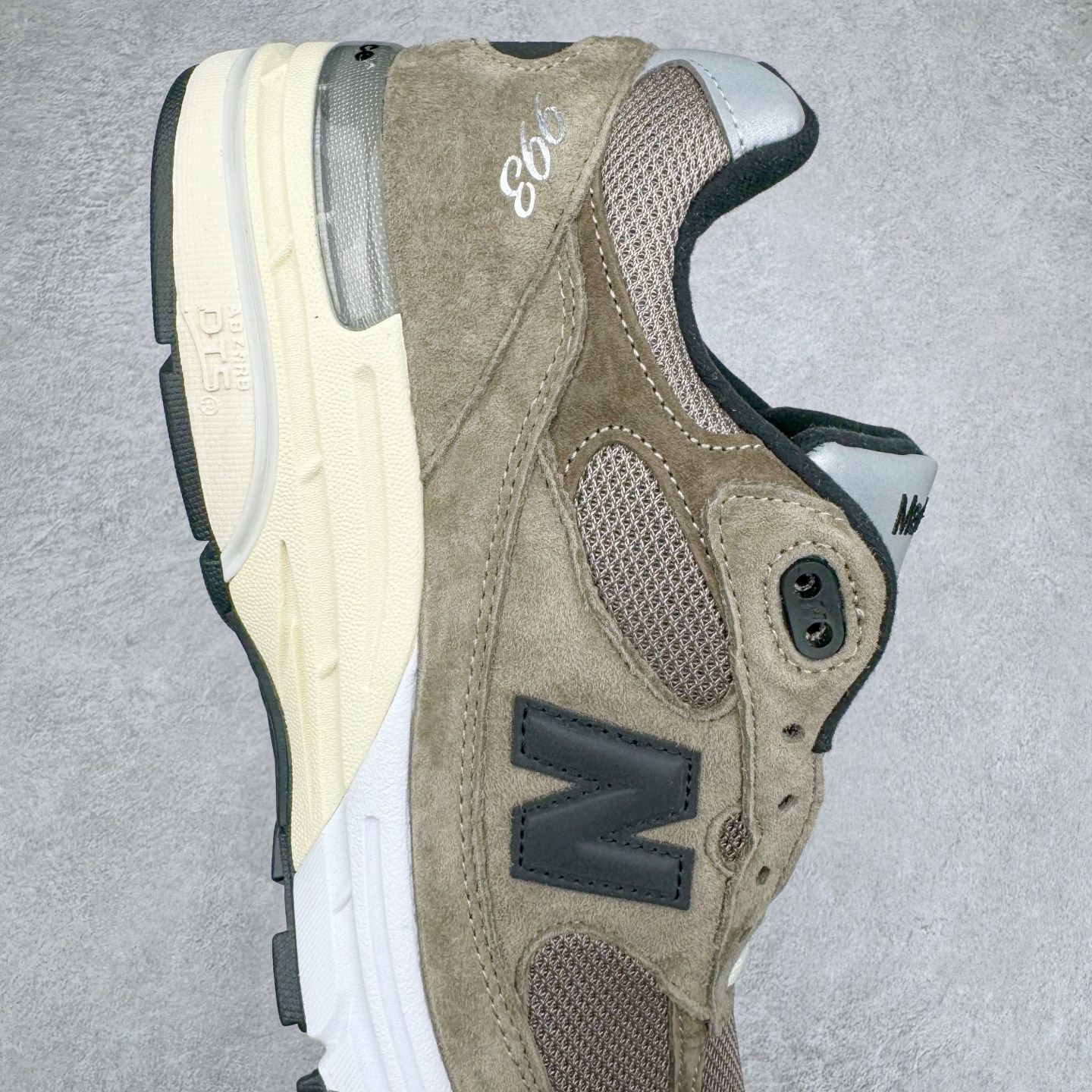 JJJJound x New Balance 993 M993JJ