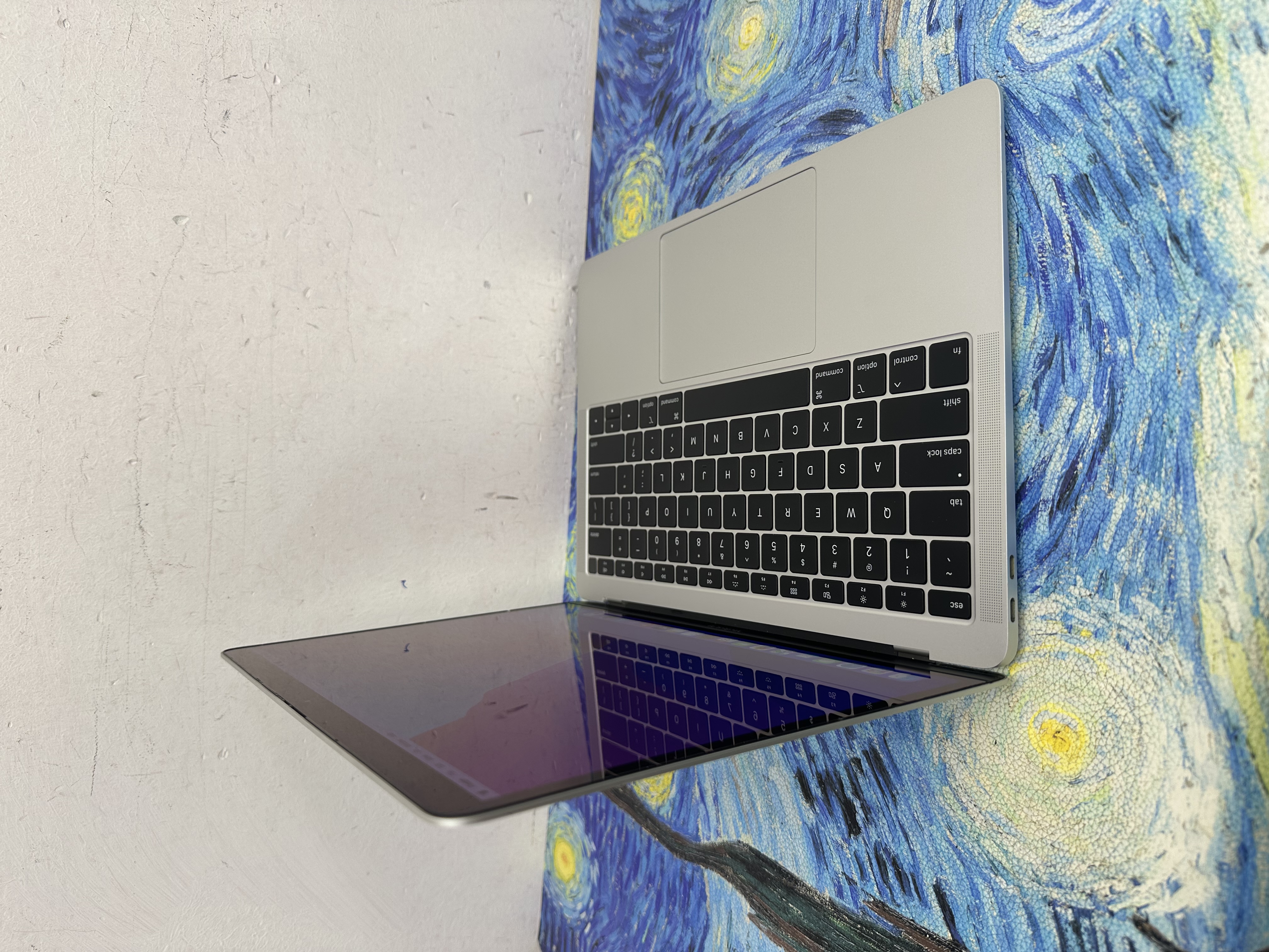 #5718 Apple Macbook air/13寸Retina i5 CPU /16GB Ram/512GB SSD/輕薄文書機/ Gaming Laptop / Notebook/ MacbookPro / Movie / Netflix