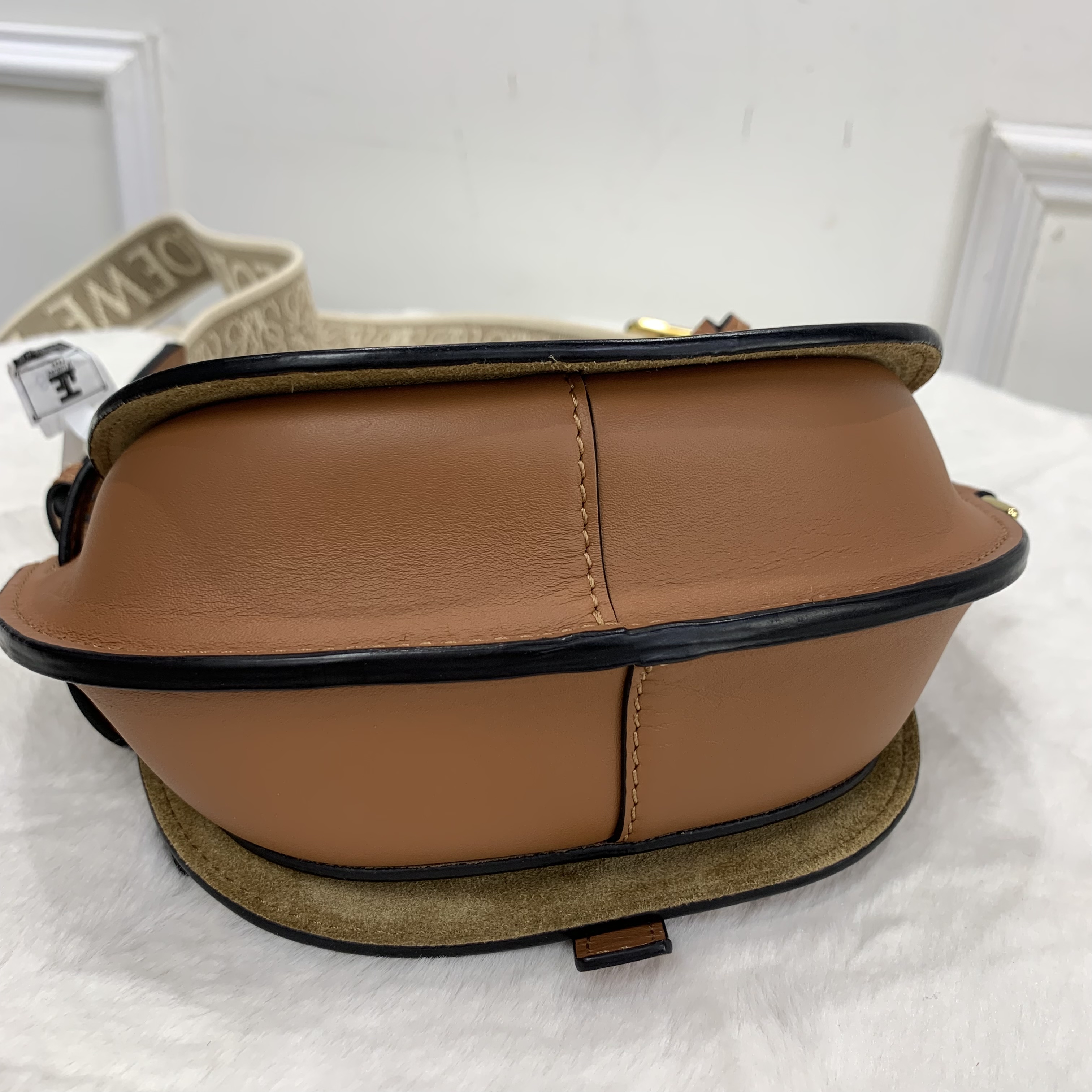 🤎Loewe光面牛皮啡色Mini Gate