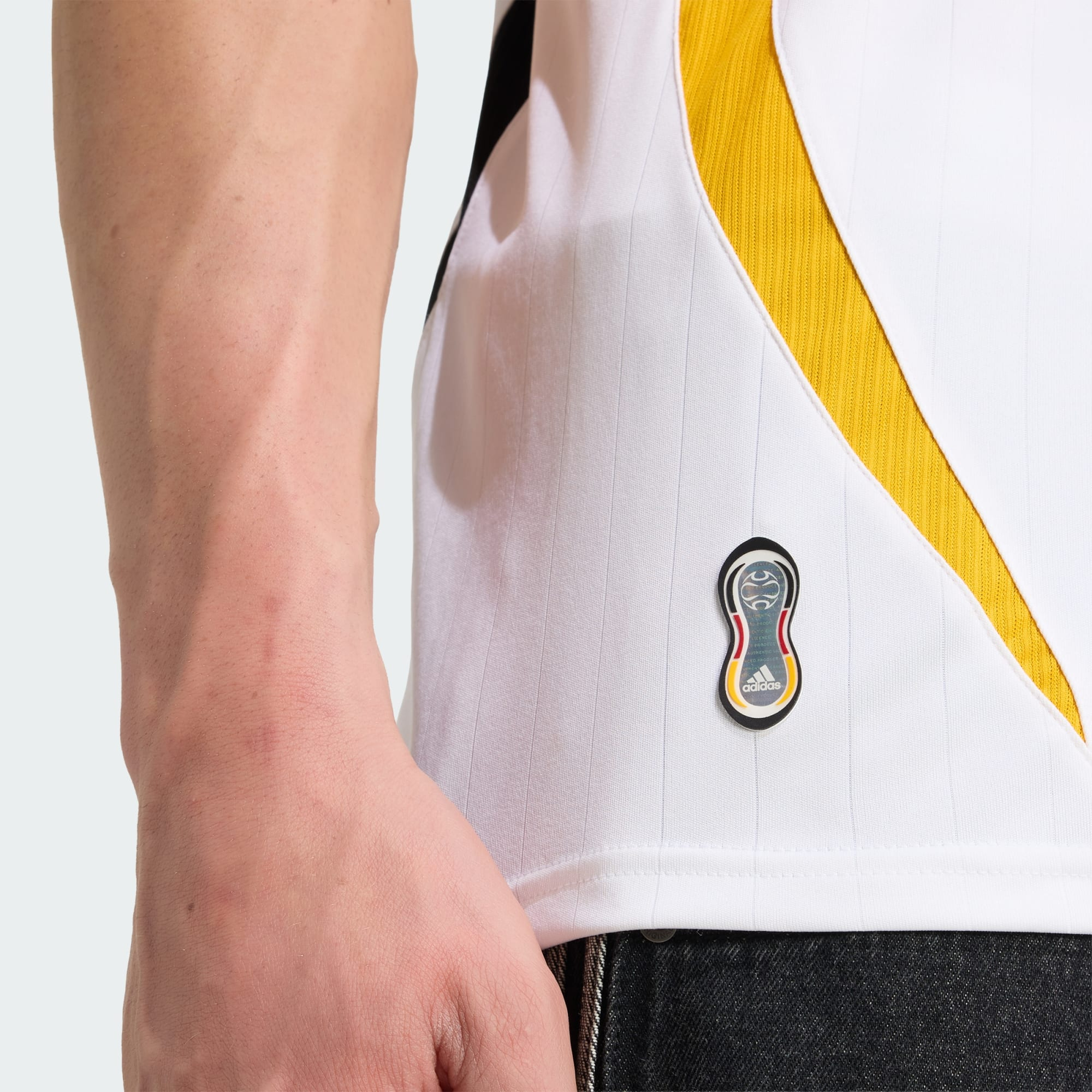 經典回歸⚪⚫🟥🟨Adidas Germany 德國 2006 主場球衣 Reissue (可加印字) KD3998