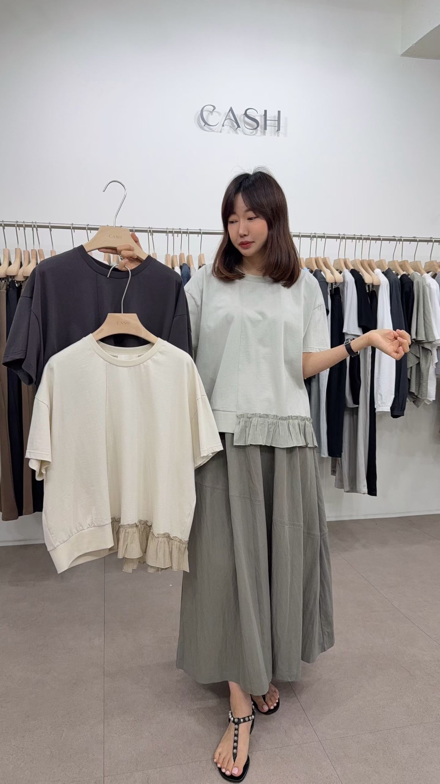 CH11 下擺荷葉拼接上衣