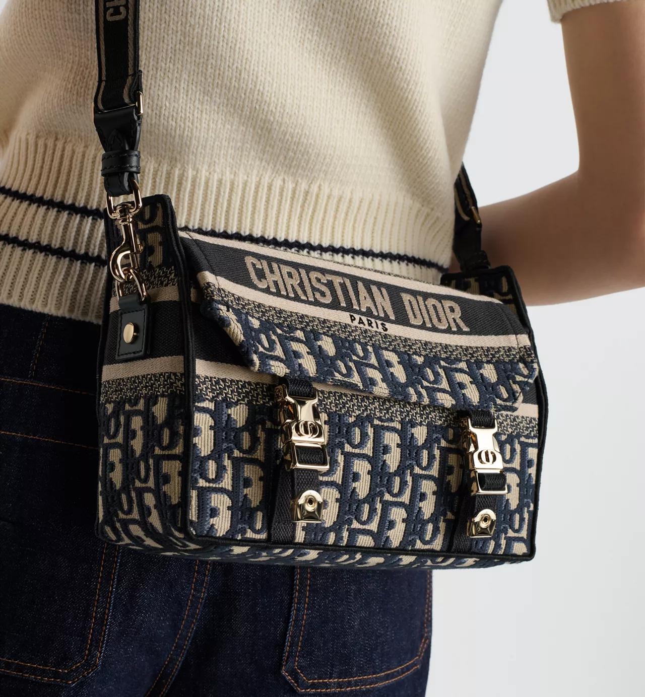Dior 小碼 Diorcamp 手袋藍色 Dior Oblique 刺繡 100%Authentic, 99%New ✅Dust bag
