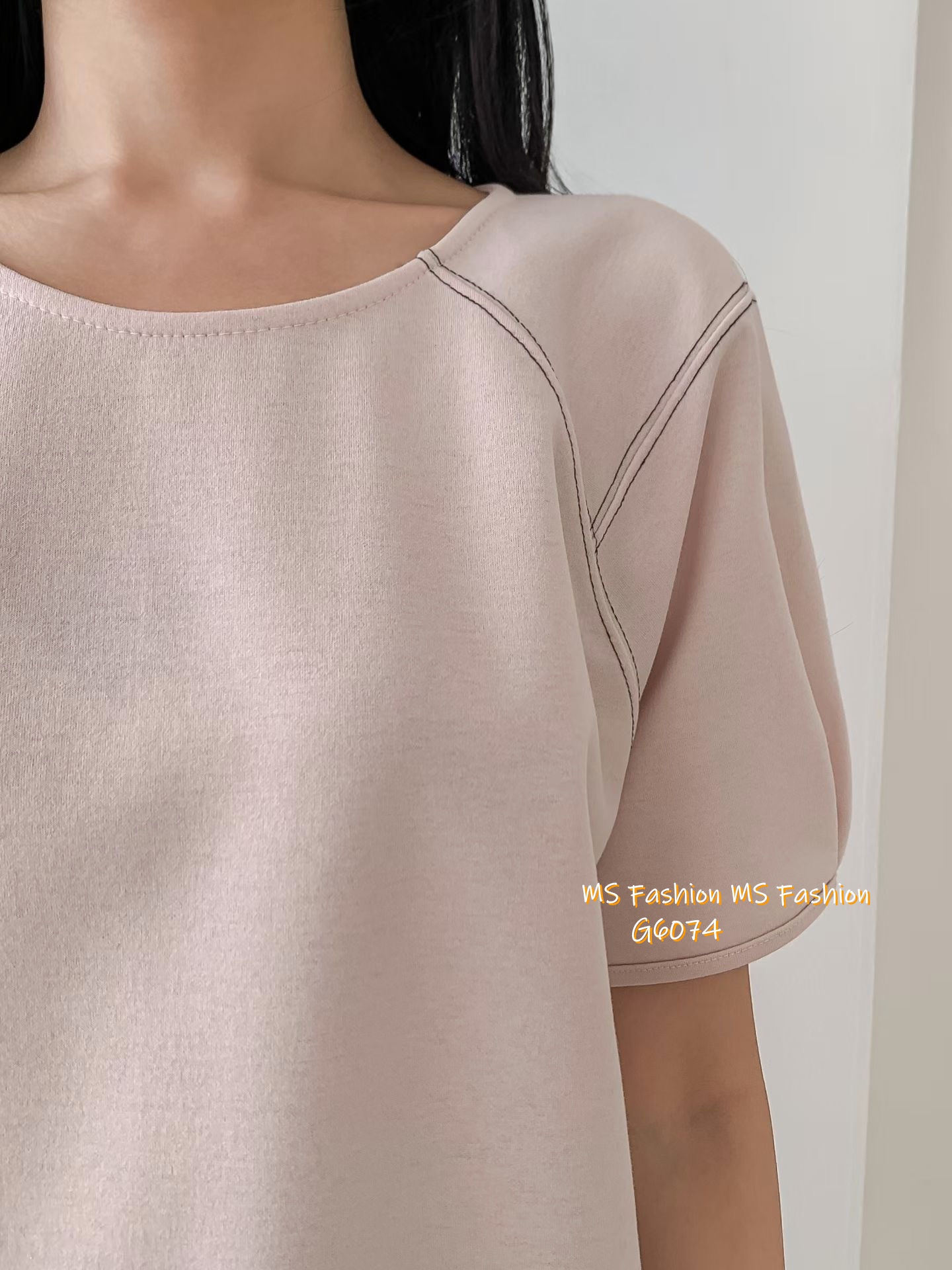 G6074 韓國🇰🇷淨色圓領摺袖top