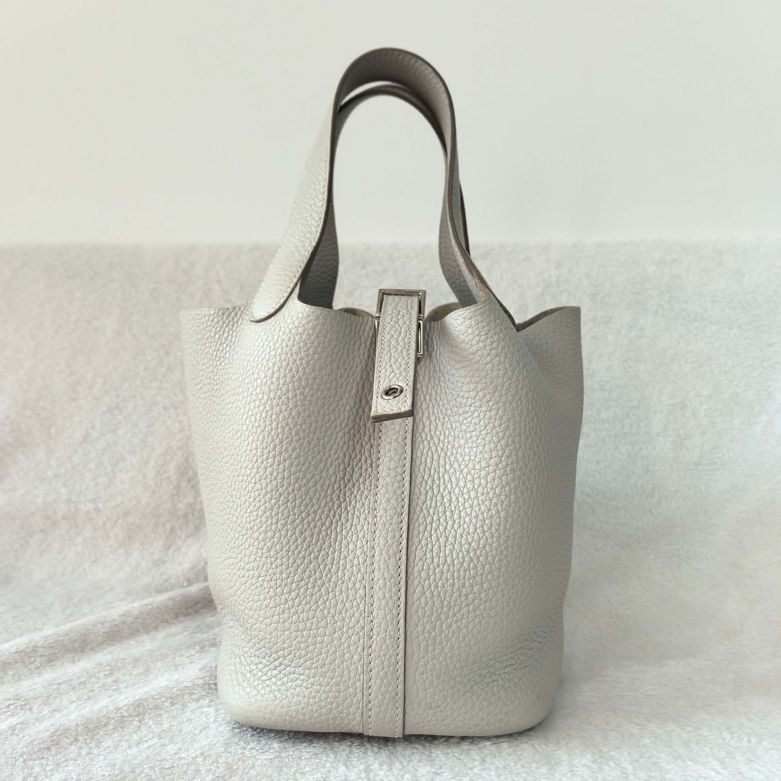 Pre Owned Hermes Picotin P18 / Z stamp