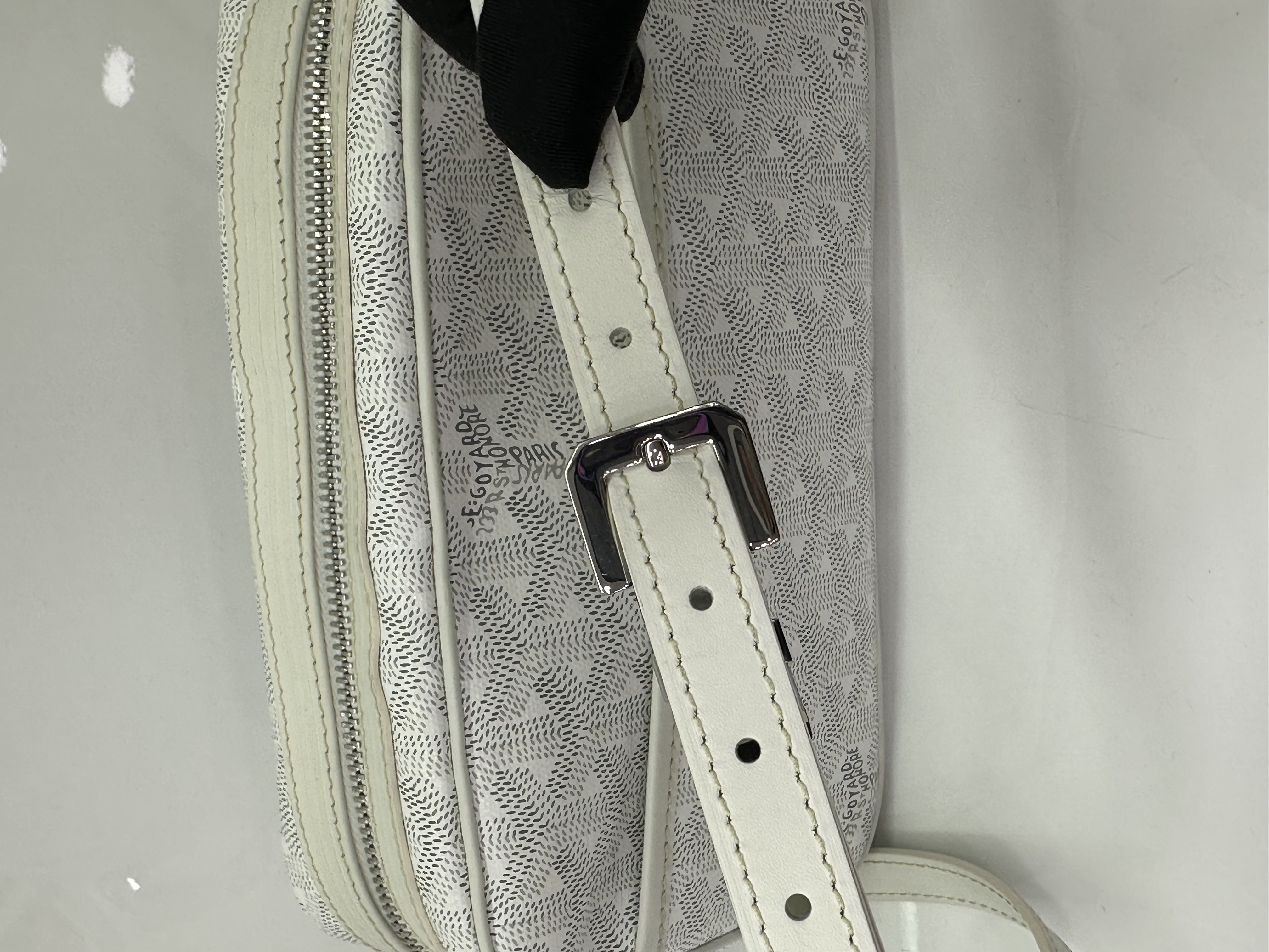 直播貨品 |  [1個-$100 2個-$300］KK01