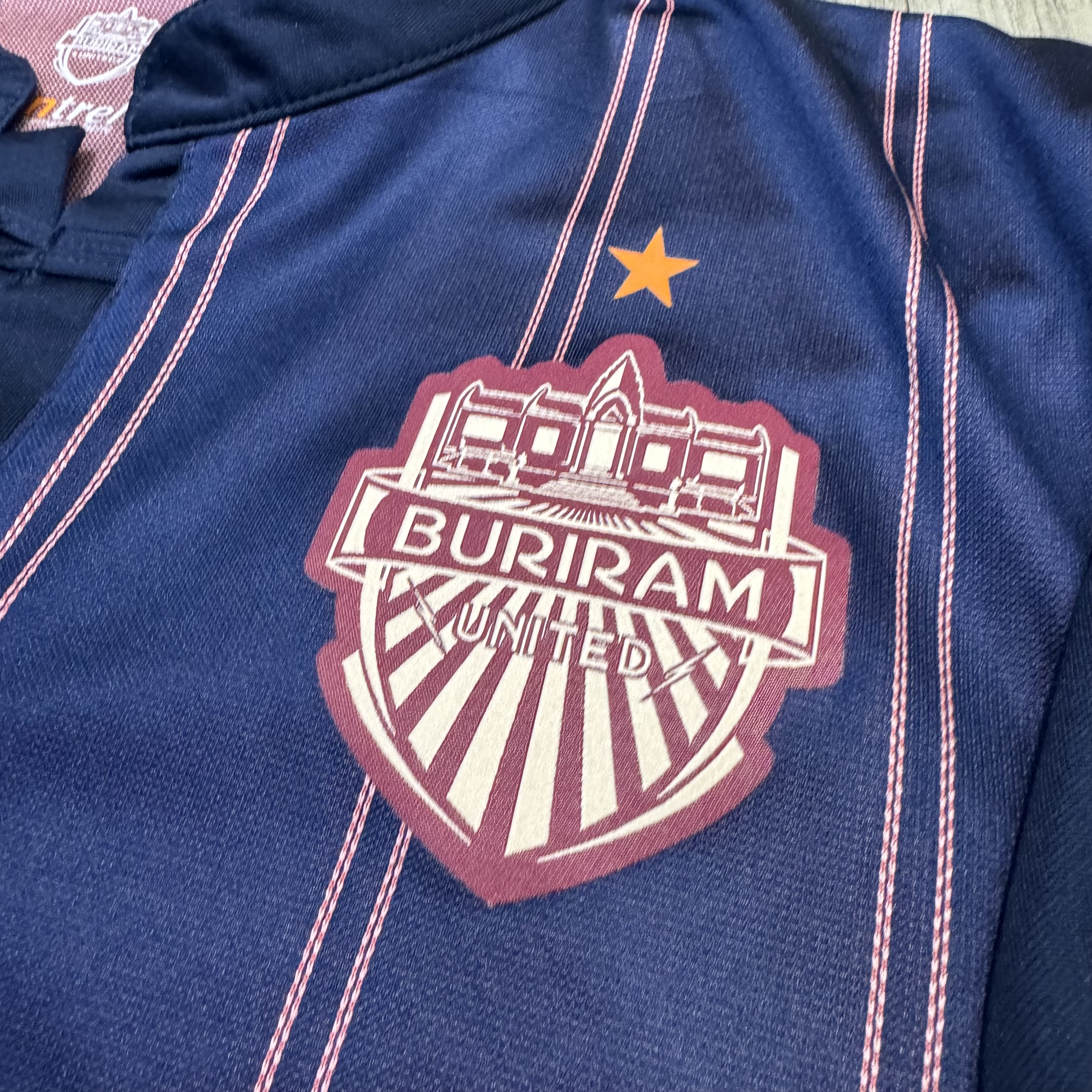 Buriram United 18/19 away shirt