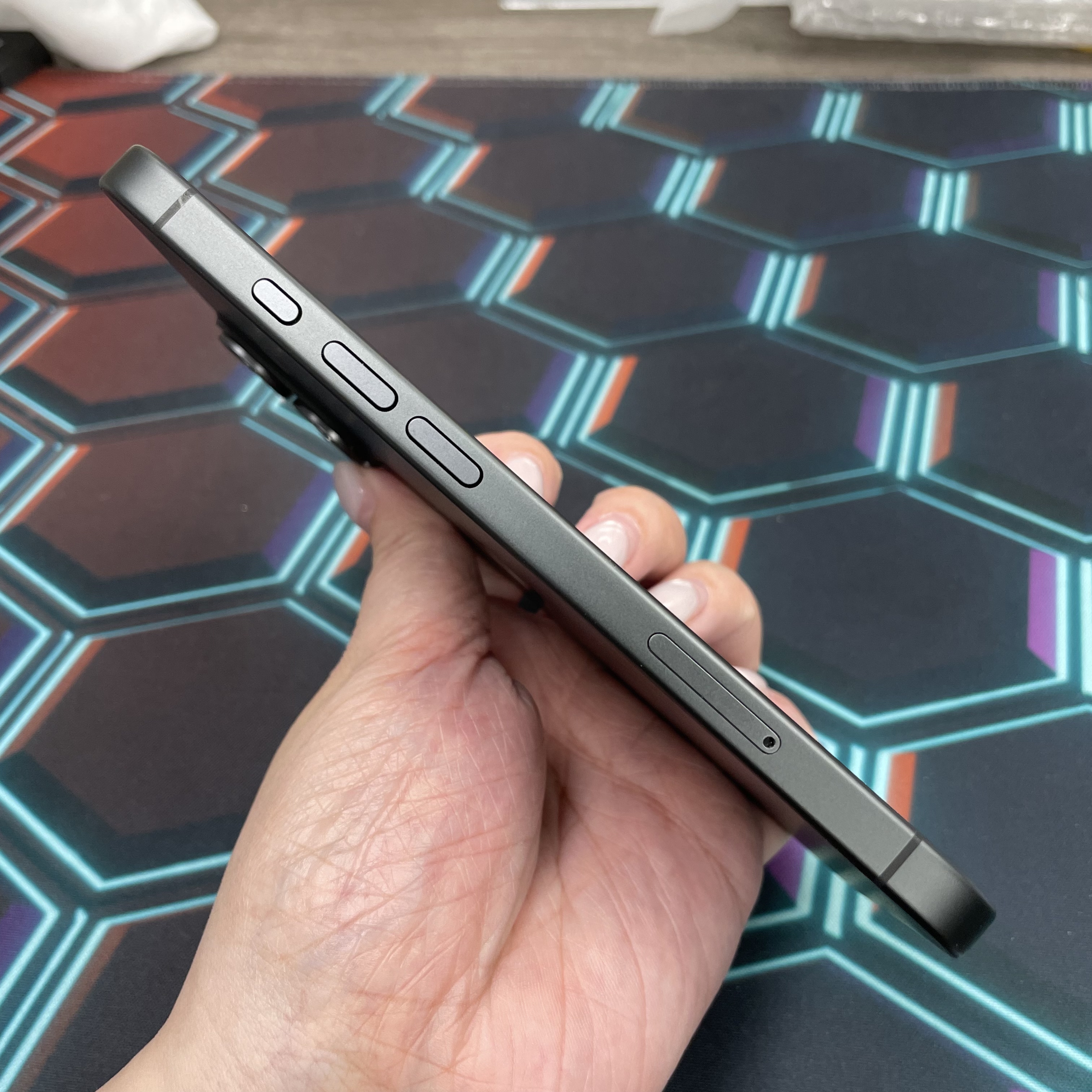 *6677 17 完美機 256GB 電100 黑色 black