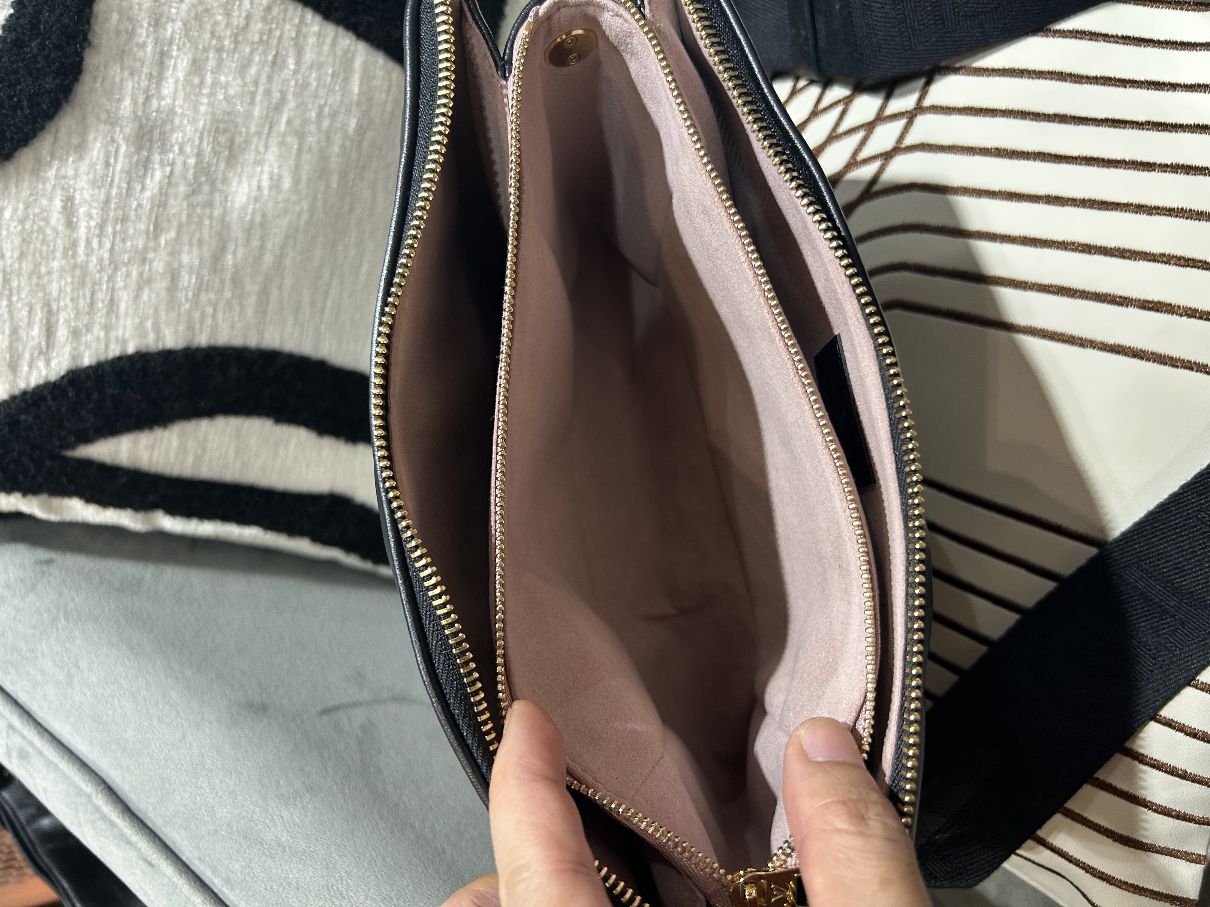 LV Coussin PM Shoulder Bag M21260 Monogram-embossed lambskin 100%Authentic, 98%New ✅NFC✅Dust bag