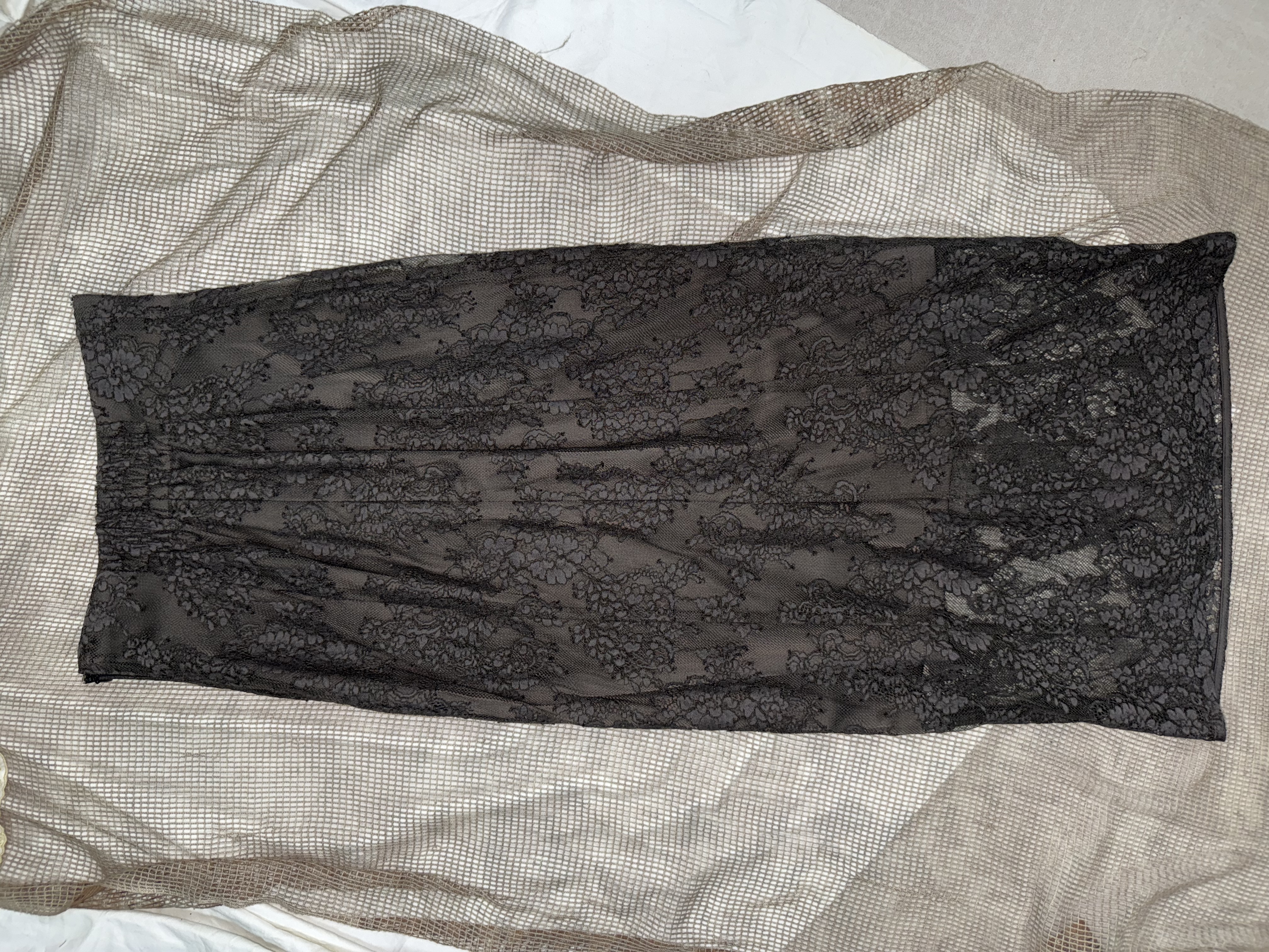 Dark Lace Long Skirt