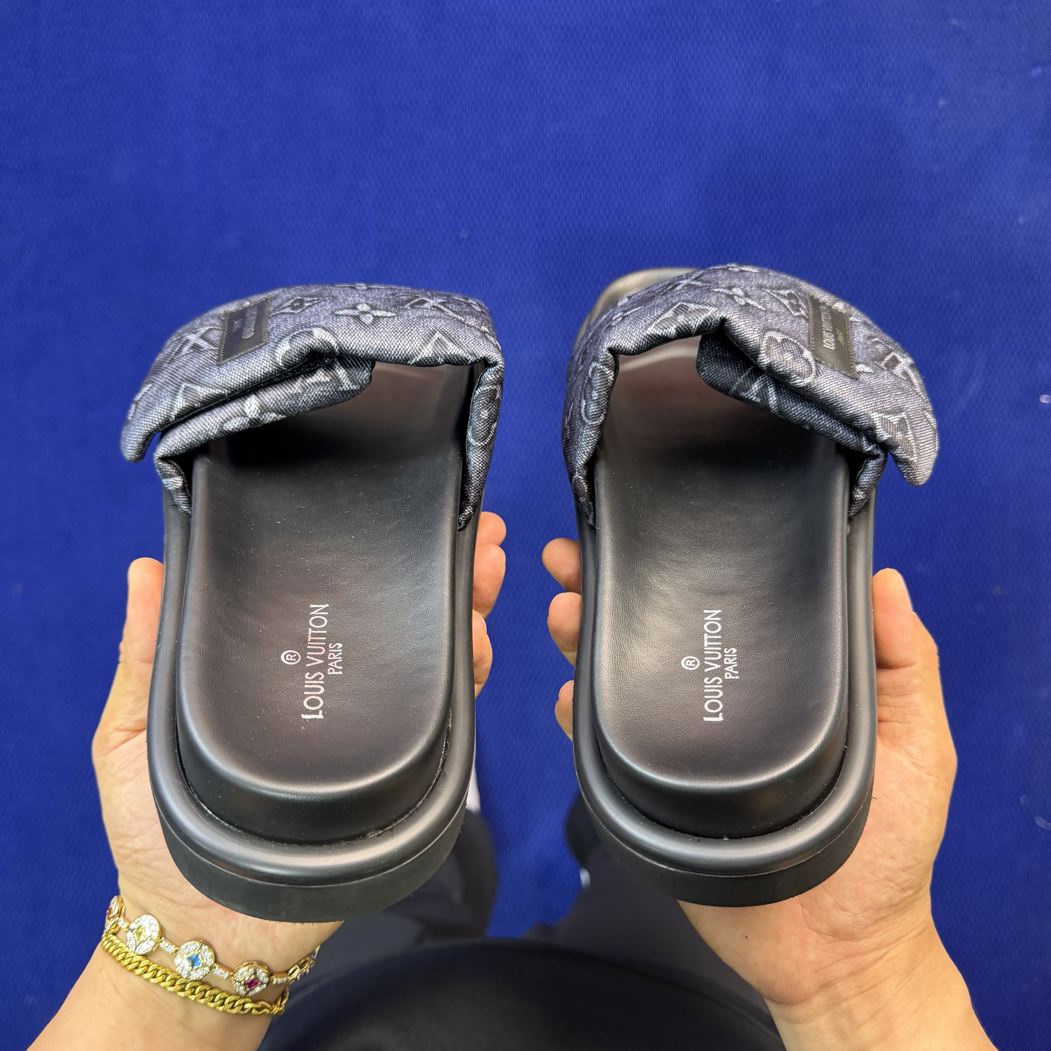 Louis Vuitton LV Pool Pillow Comfort Mule