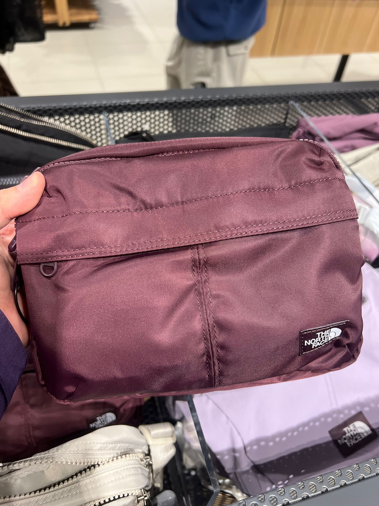 The North Face 尼龍質地斜孭袋