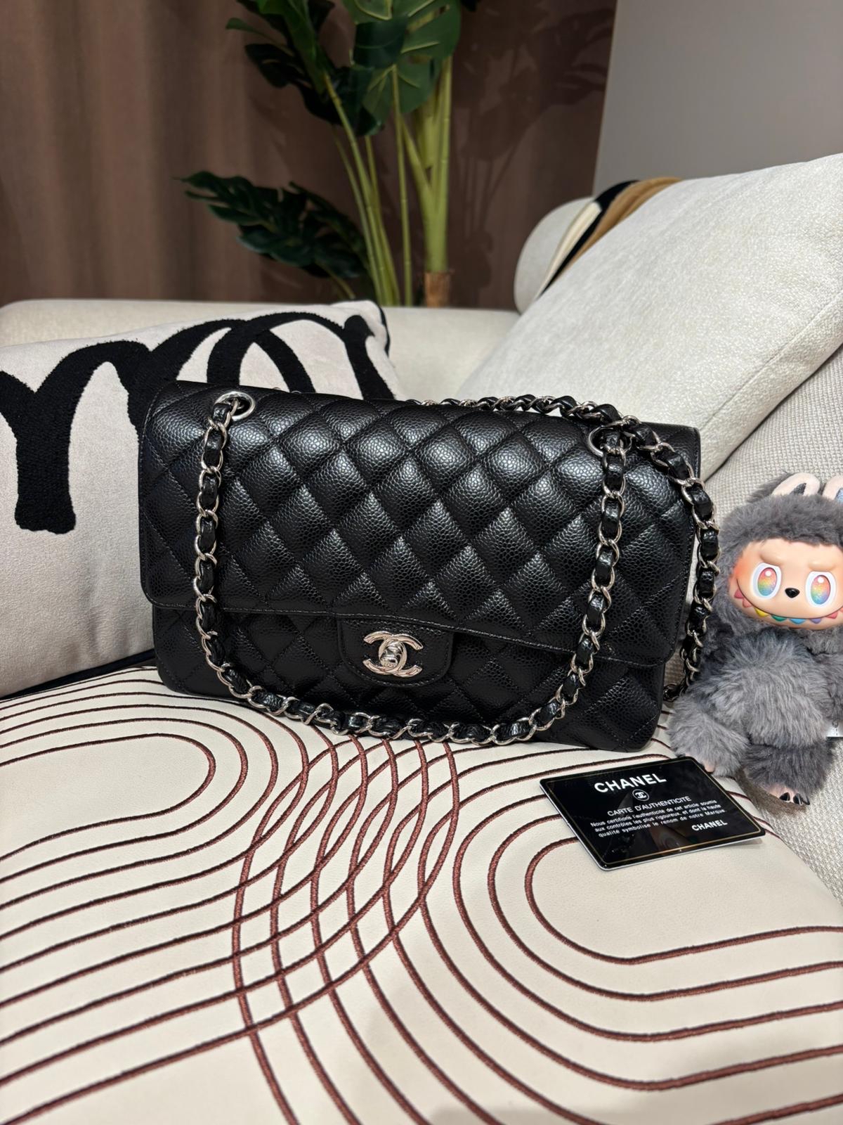 Chanel Classic 25cm A01112 黑色荔枝牛皮銀扣 100%Authentic, 98%New ✅26Card ✅Dust bag✅Box