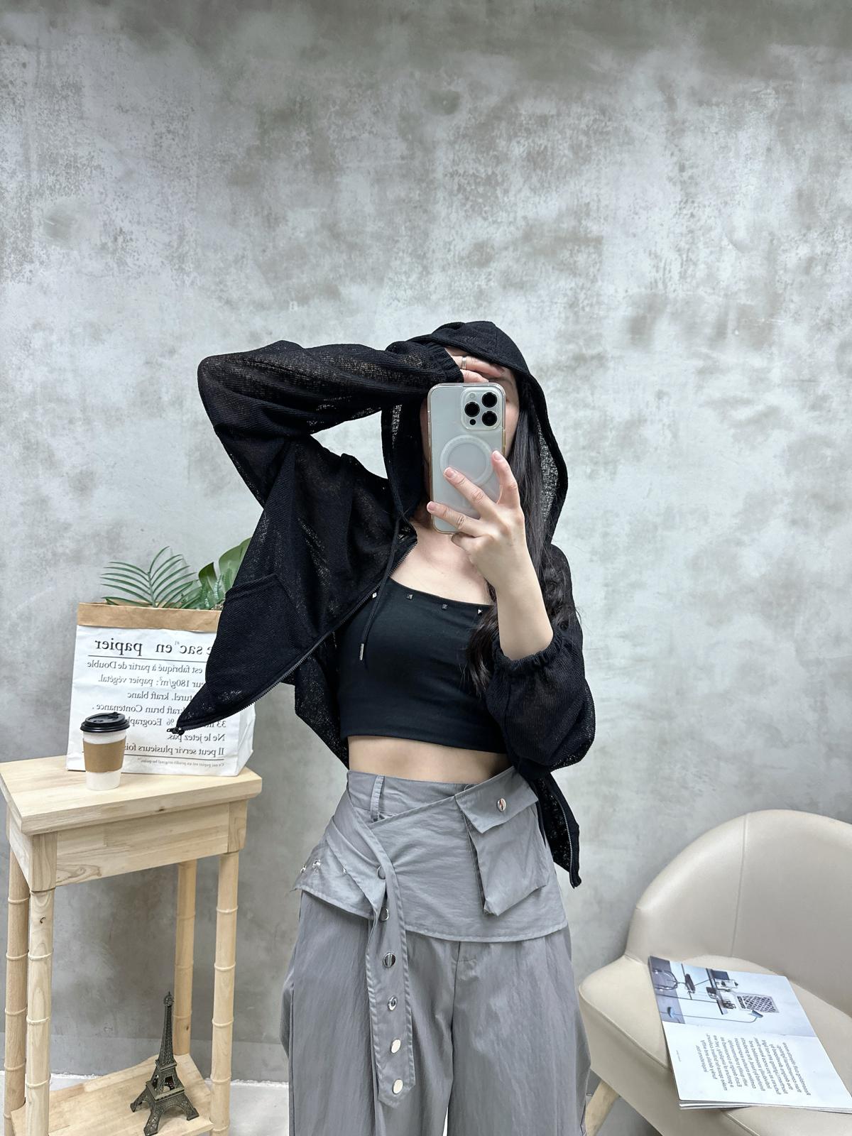 J03 透身網外套