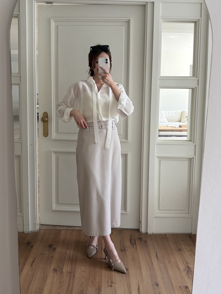 Colette Layered Belted Skirt (Light Beige)