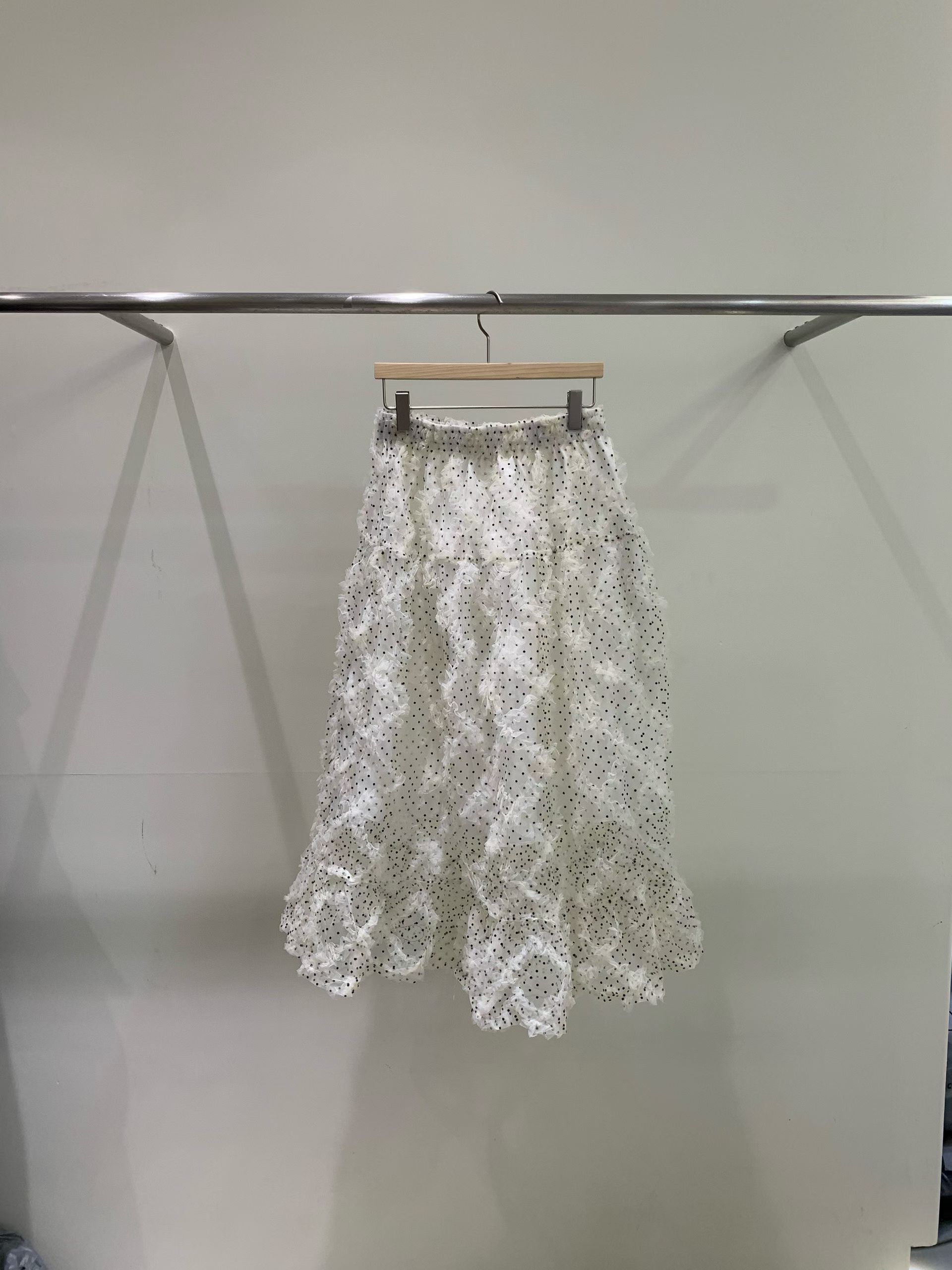 白色波點立體菱格紗紗skirt 