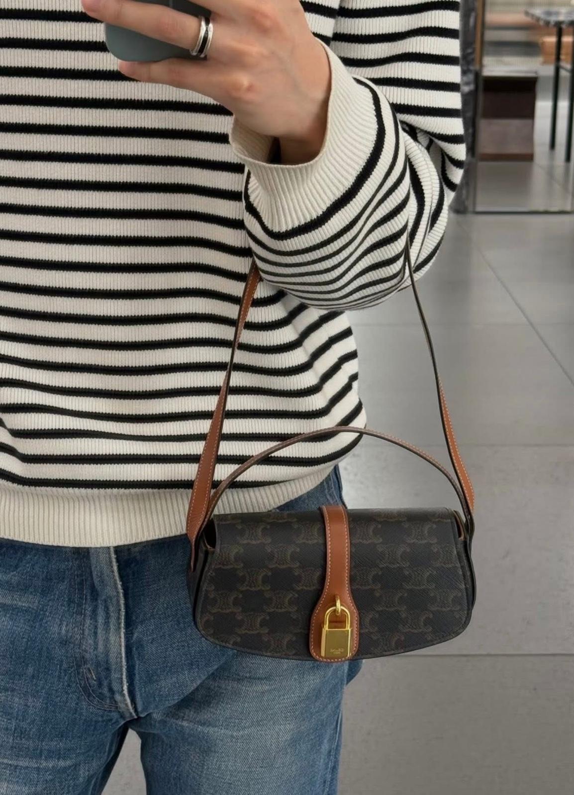 CELINE CLUTCH ON STRAP TABOU IN TRIOMPHE,100%Authentic ,99%new ✅收據✅dust bag 