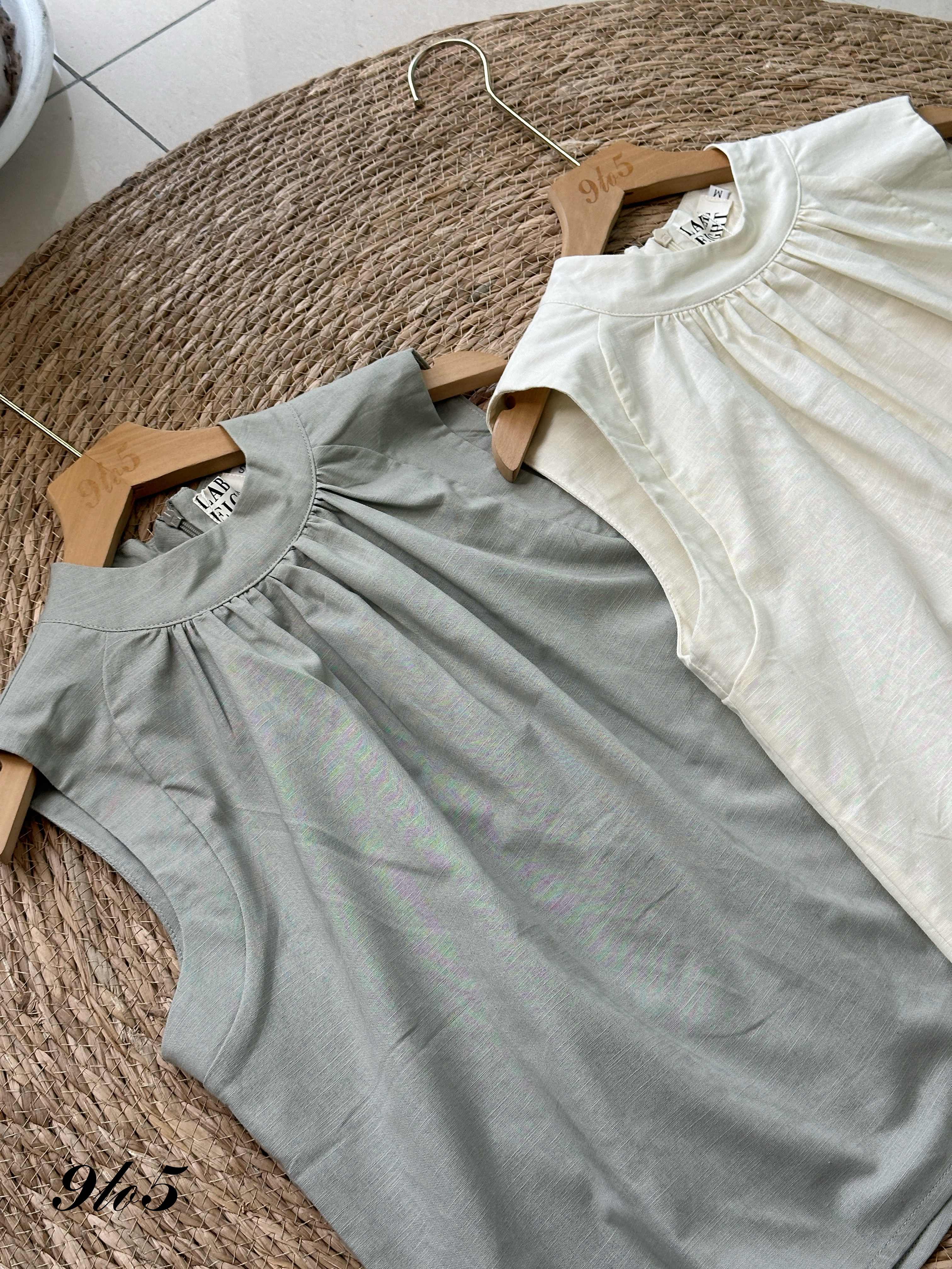 T4179 Sleevelss Mock Neck Ruched Top - 4 Colors 