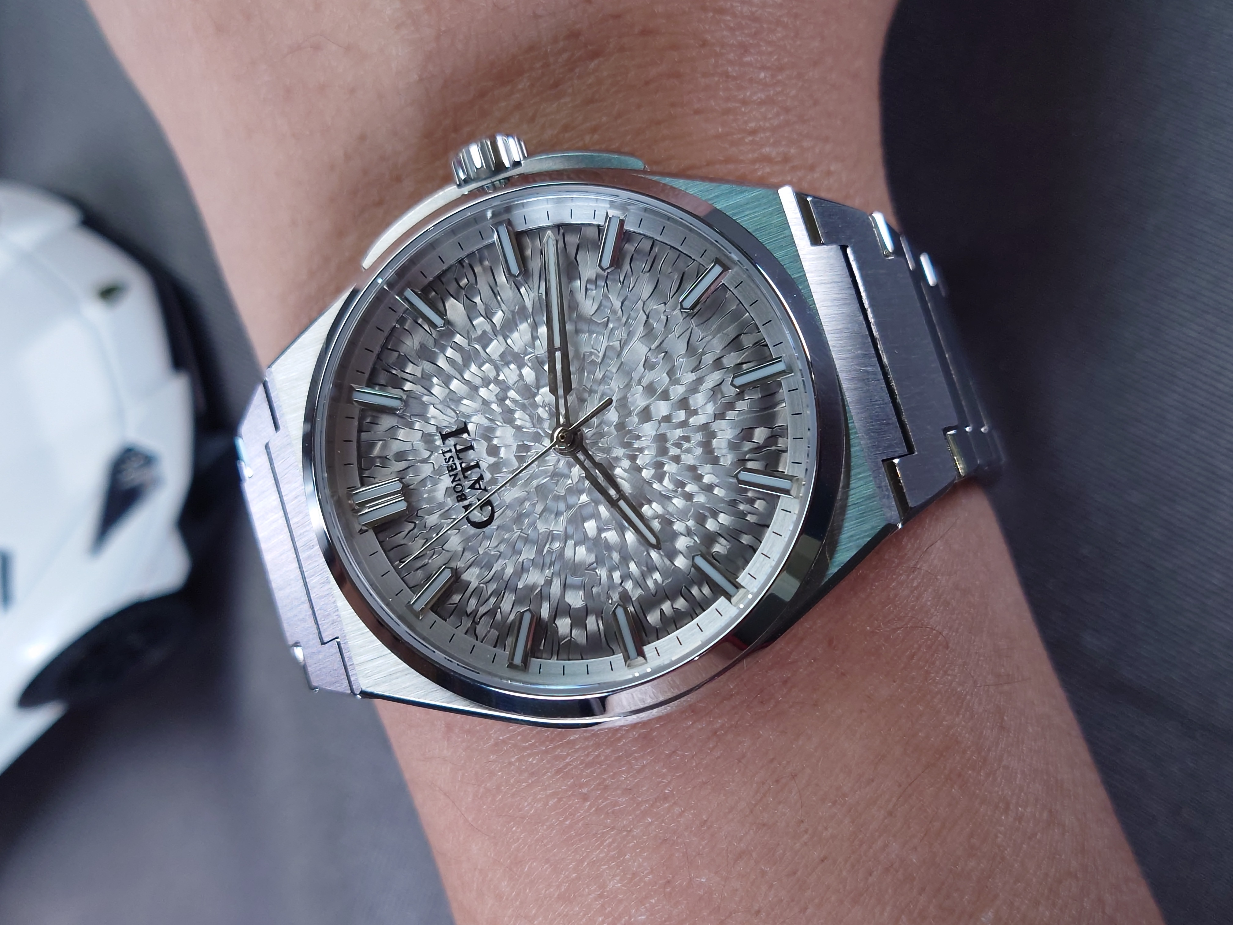 Bonest Gatti 冰裂紋一體式錶帶自動錶 BG8013-S2 Silver