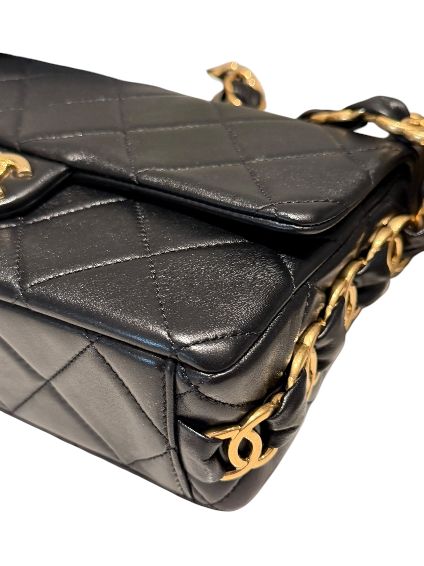 Pre-Owned CHANEL CC Flap Bag / Product Code: A50174