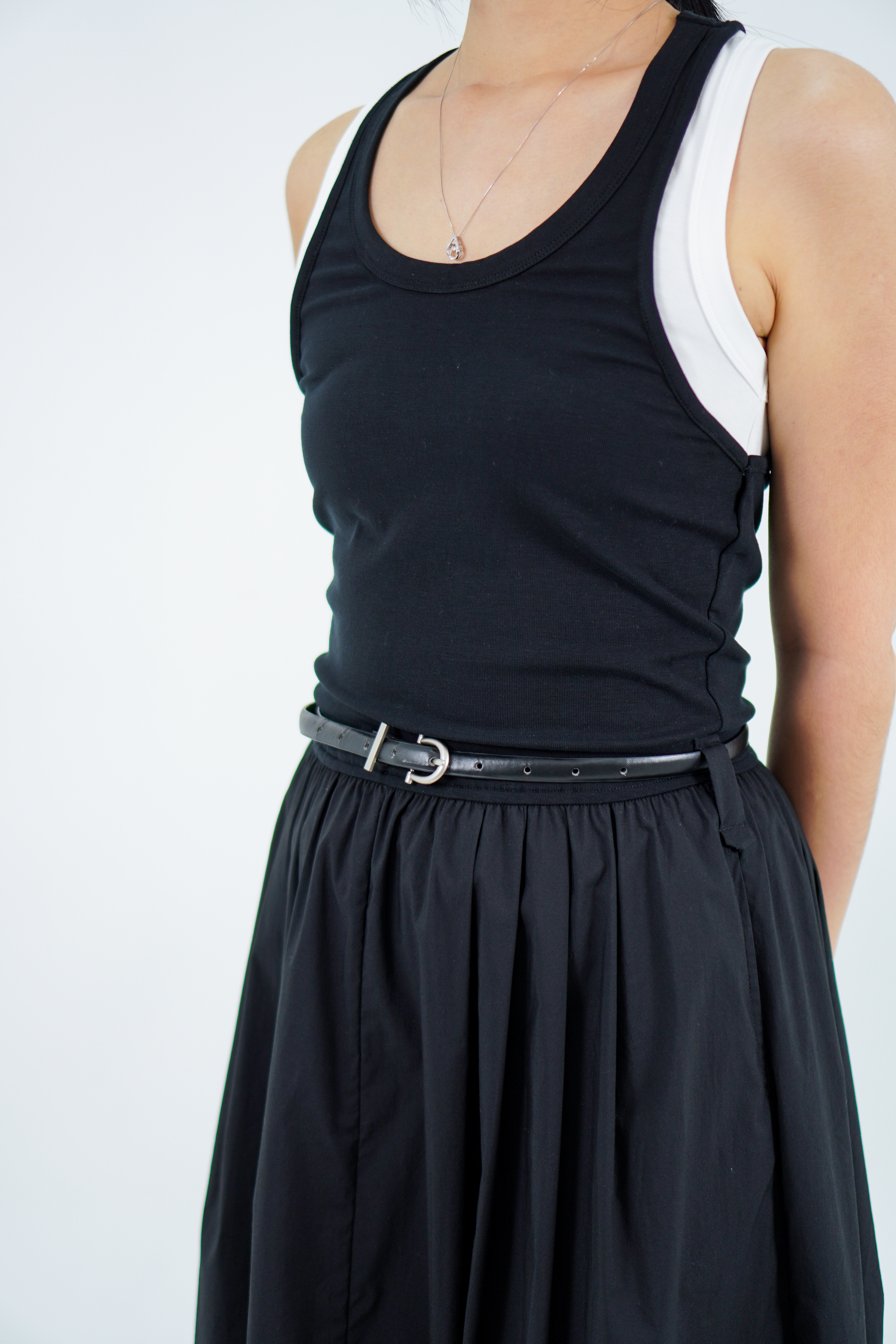 撞色拼接工字背心裙 Contrast-Panel Tank Dress