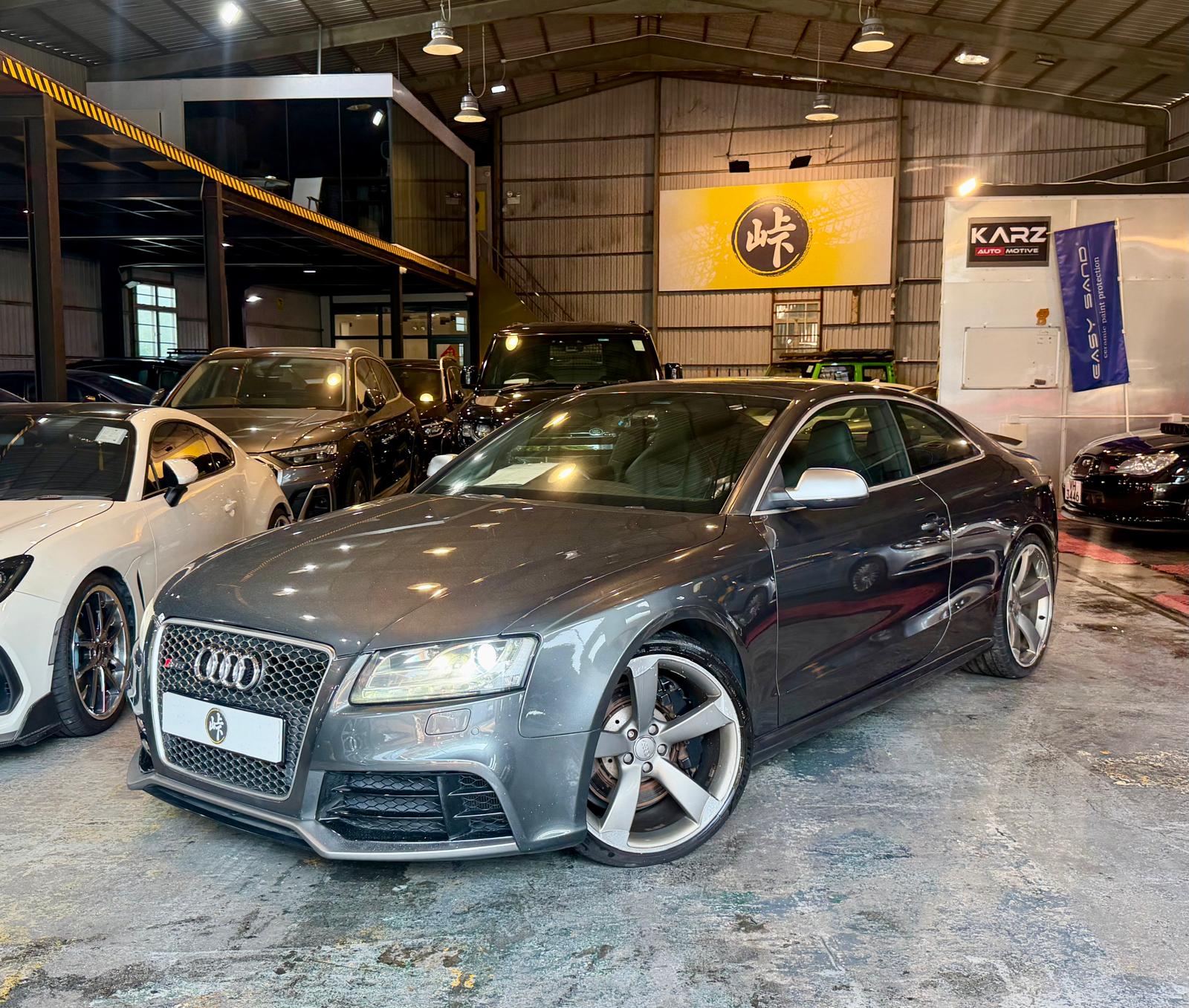 Audi RS5 Coupe 4.2 Quattro 2011