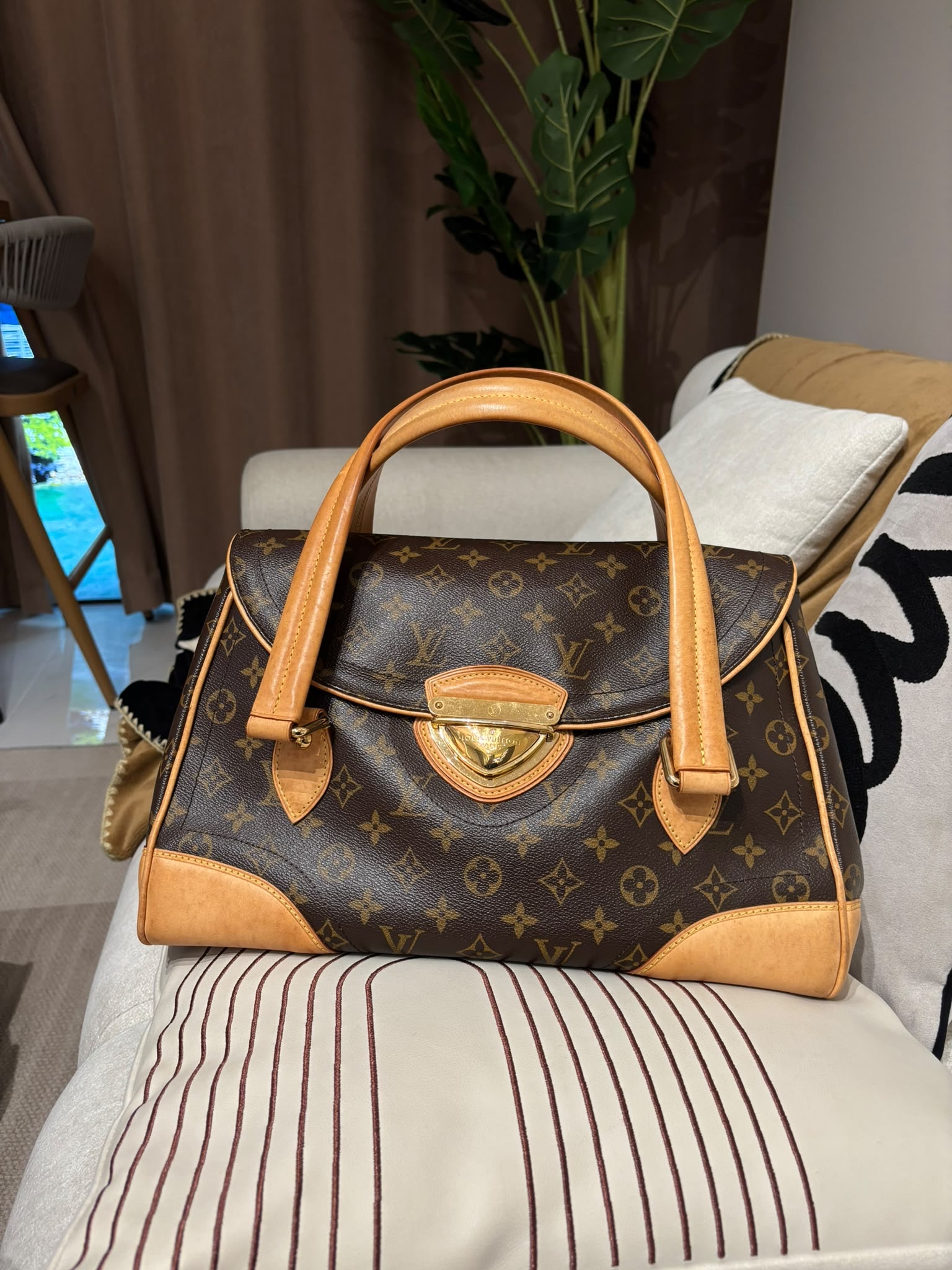 LV Beverly GM Monogram Shoulder Bag 100%Authentic, 95%new ✅Dust bag